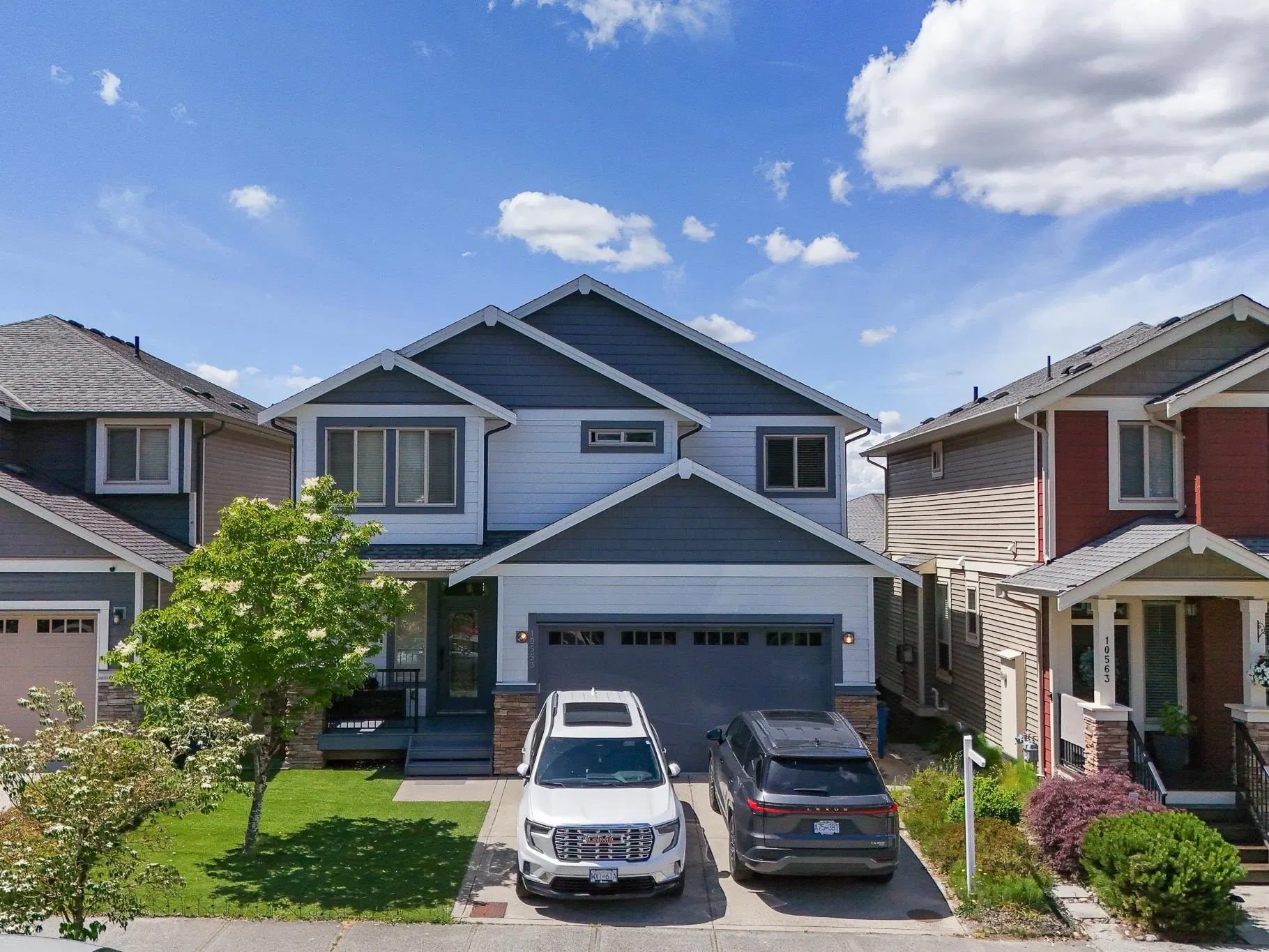 Photo 1 of 33 at 10553 248 Street