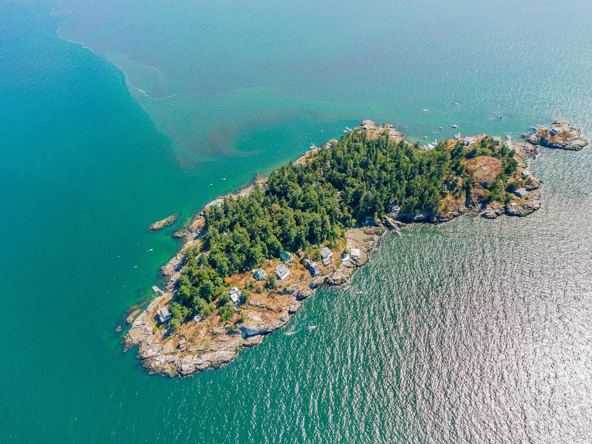 Photo 1 of 27 at 16 Passage Island