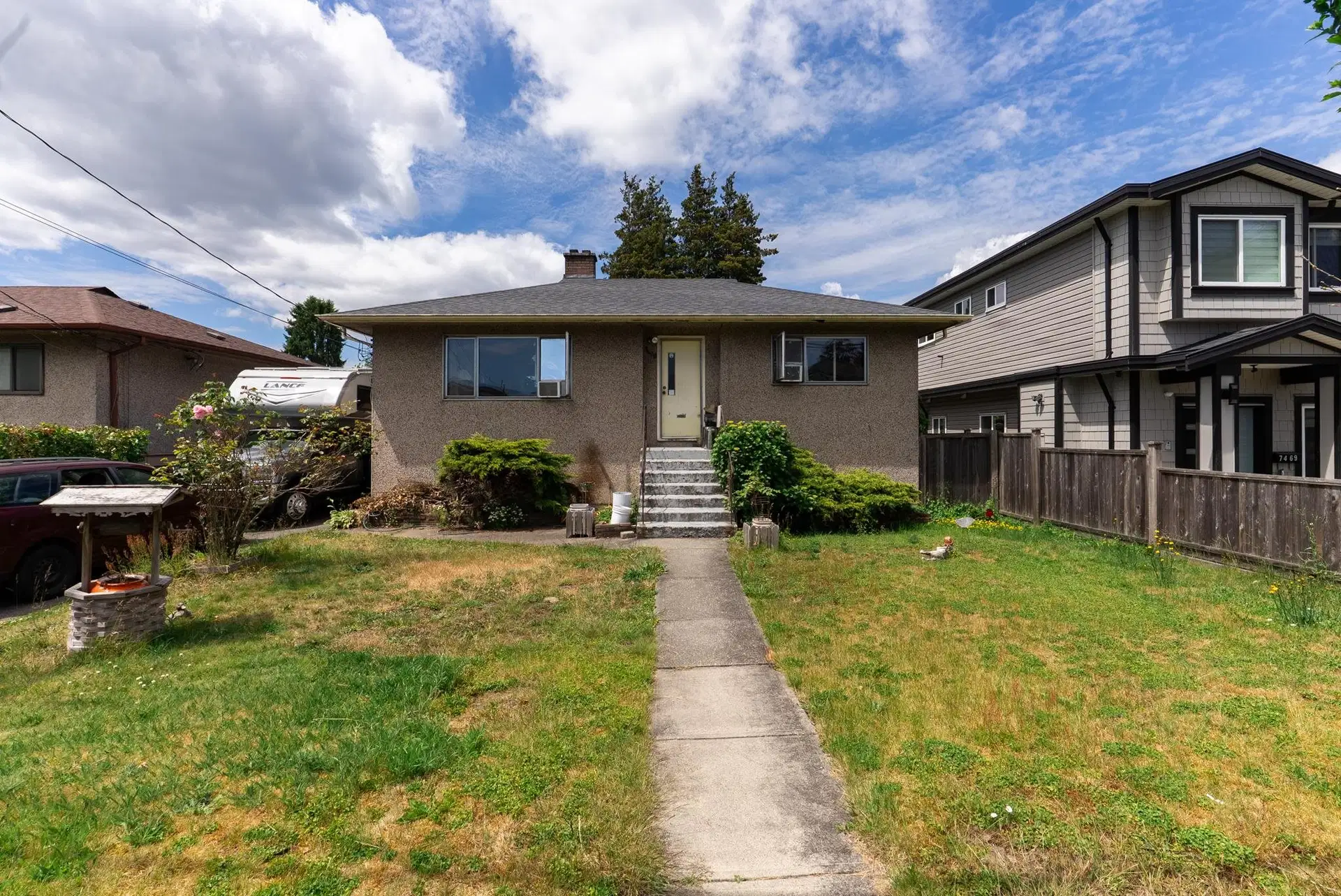 7465 Rosewood Street