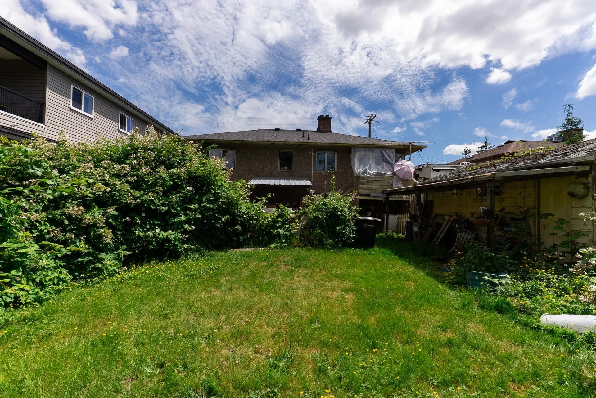 Photo 4 of 14 at 7465 Rosewood Street