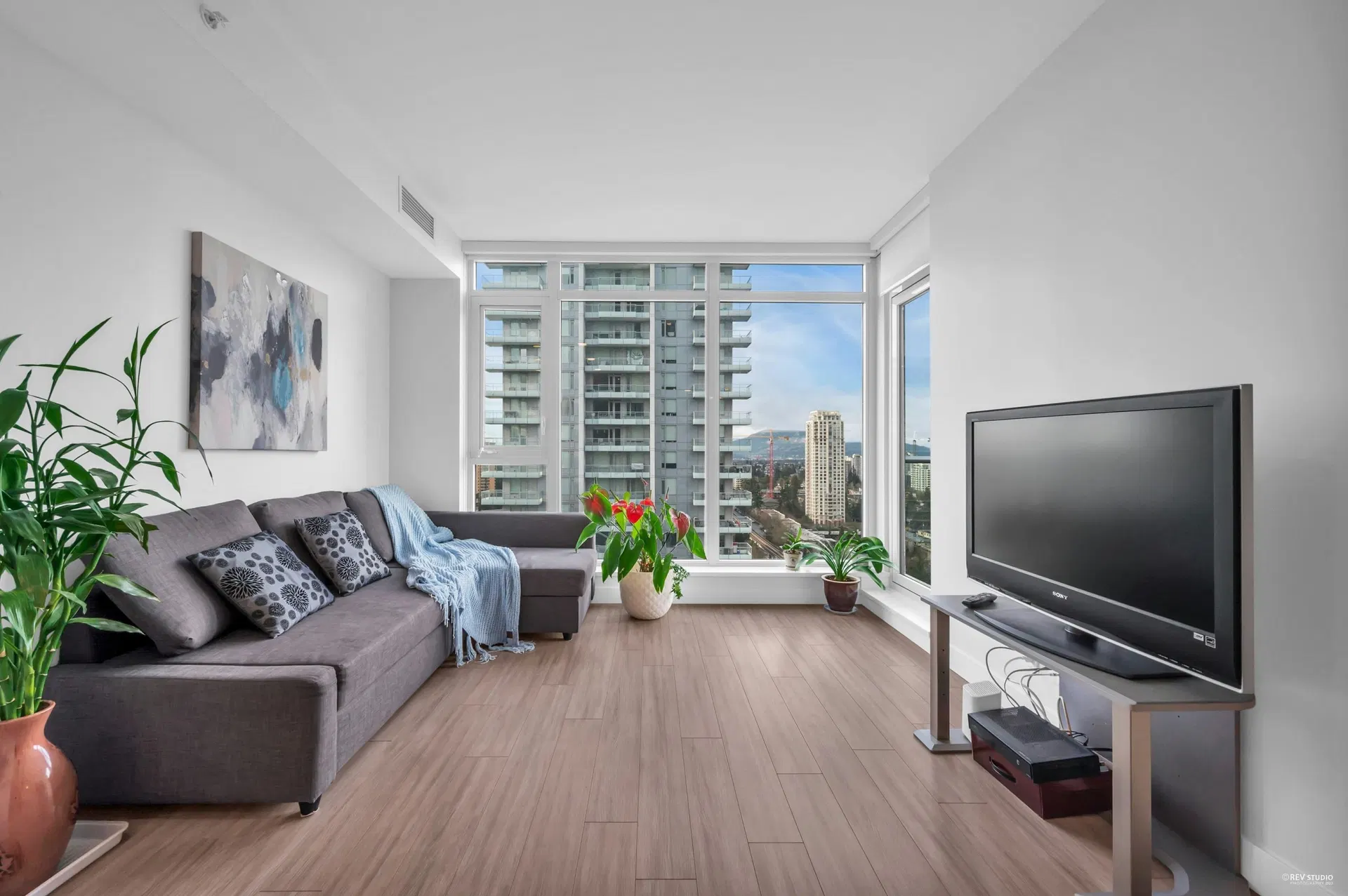 Photo 4 of 26 at #1701 – 4458 Beresford Street