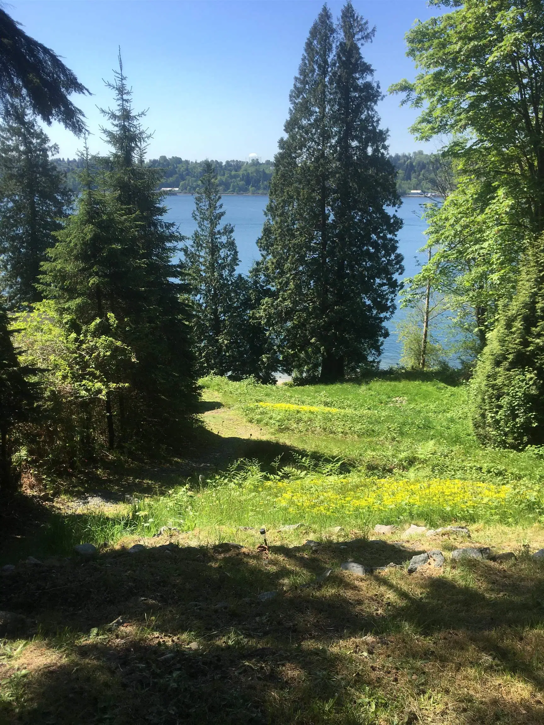 Garden Suite – 3707 Dollarton Hwy Garden