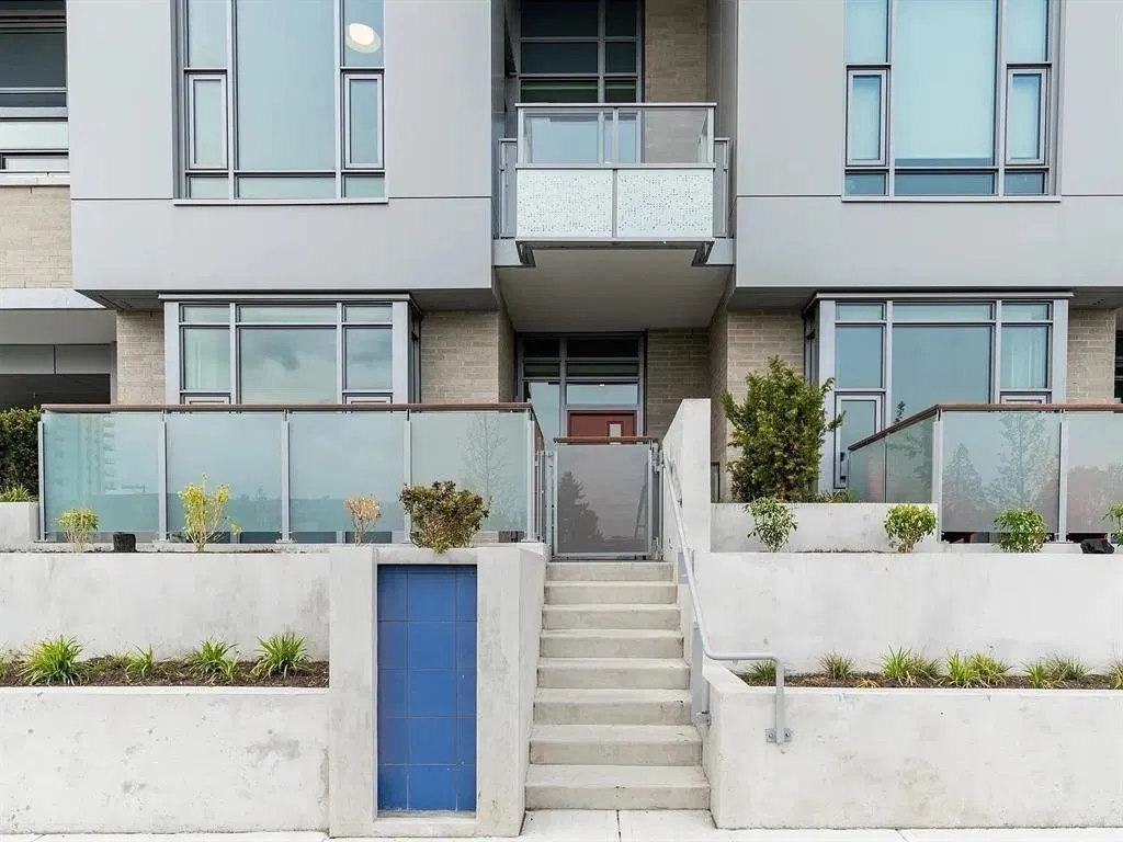 Photo 2 of 4 at #113 – 1500 Fern Street