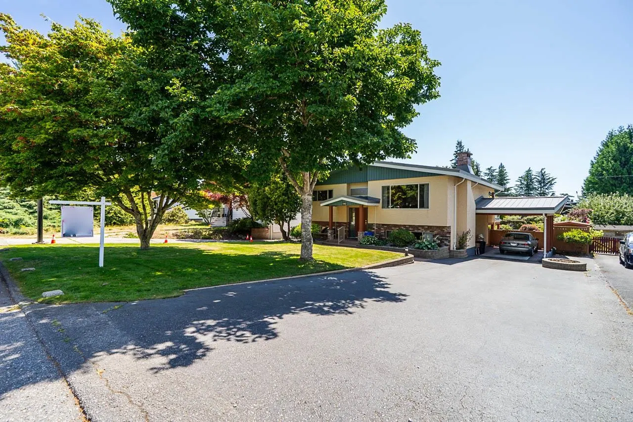 Photo 1 of 32 at 13852 Malabar Avenue