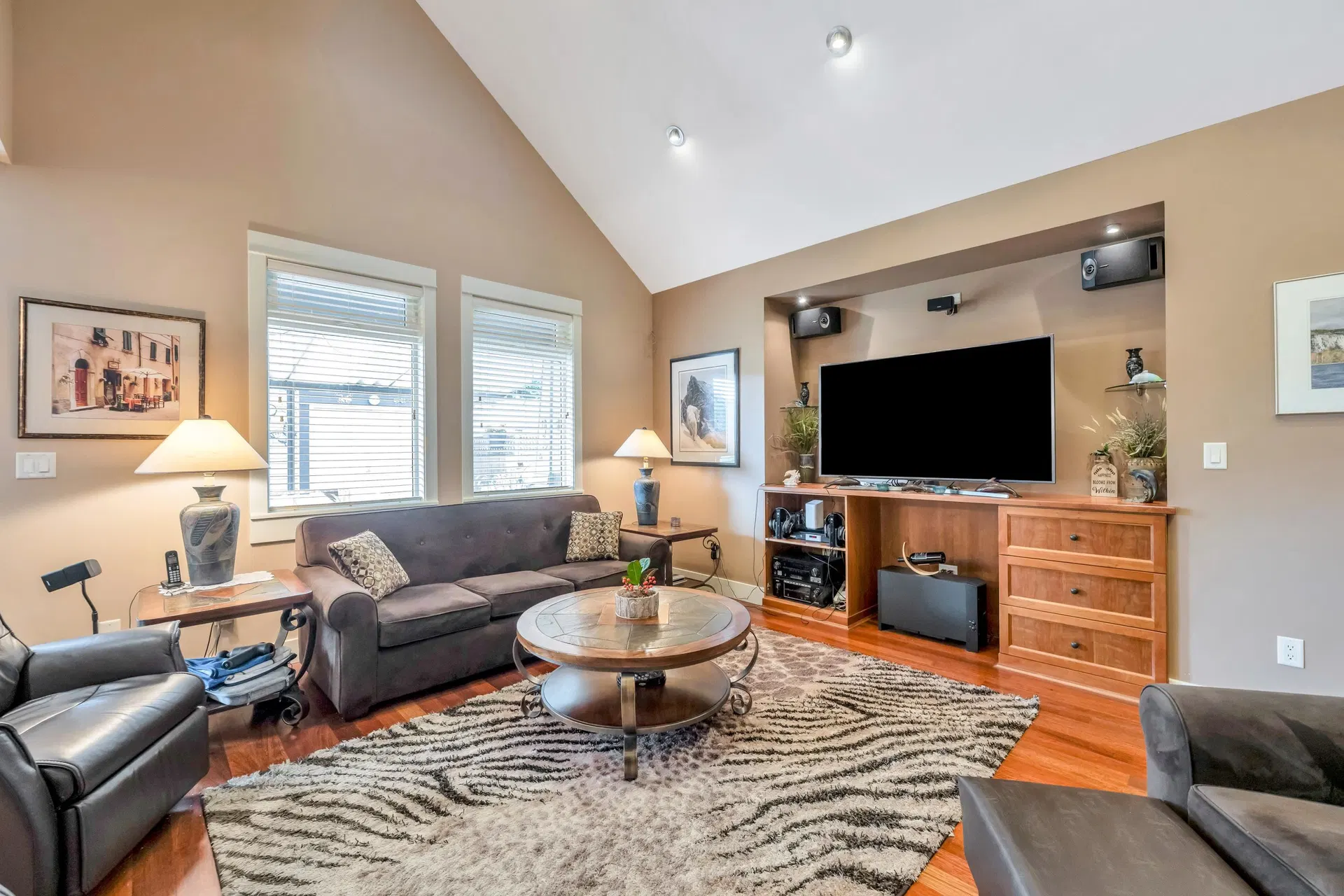 Photo 5 of 37 at 27110 35 Avenue