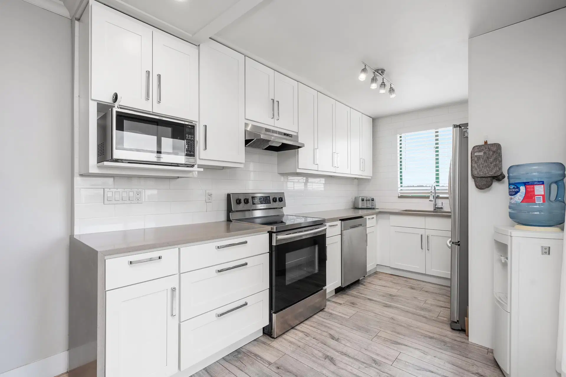 #502 – 420 Carnarvon Street