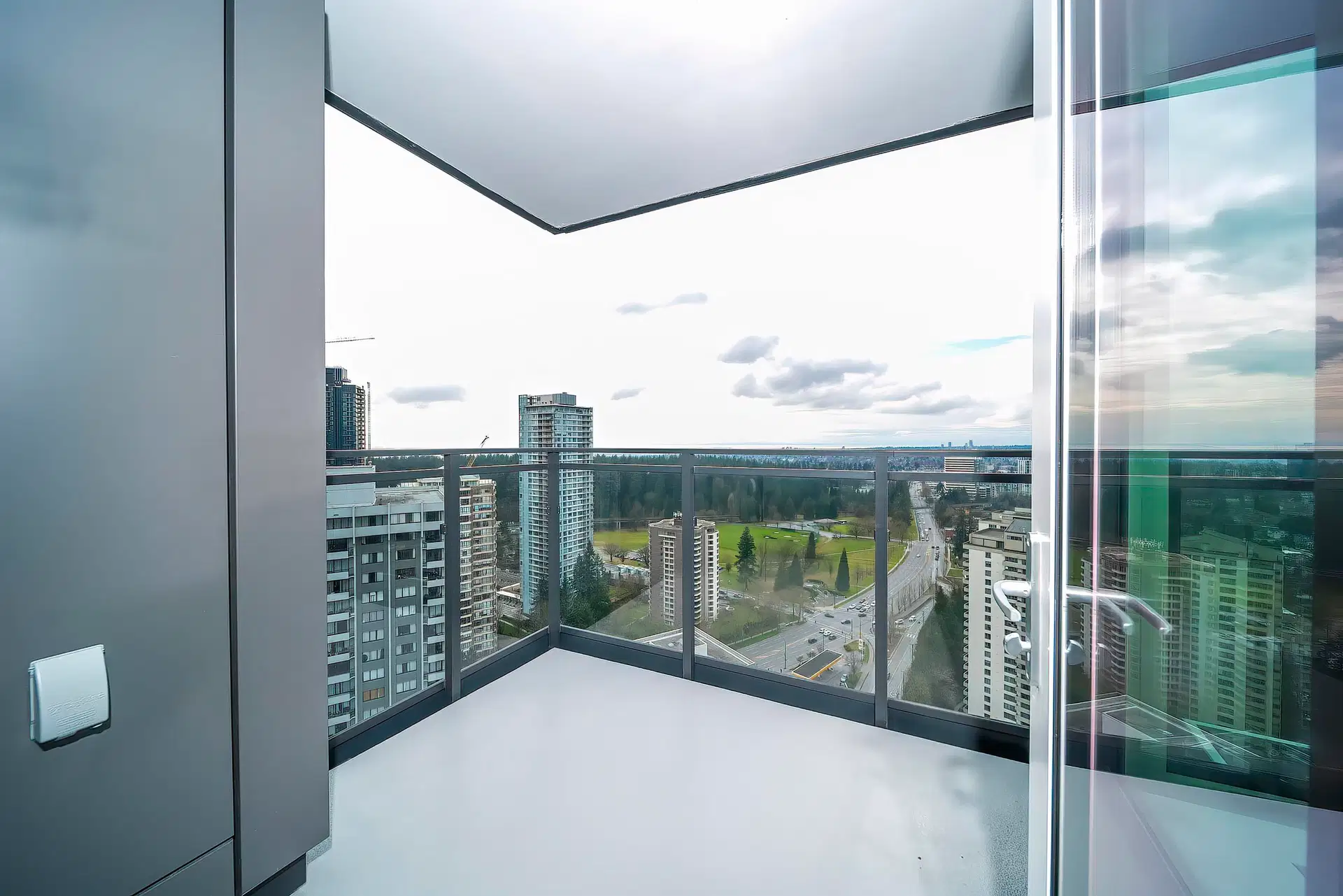 #3104 – 5685 Halley Avenue