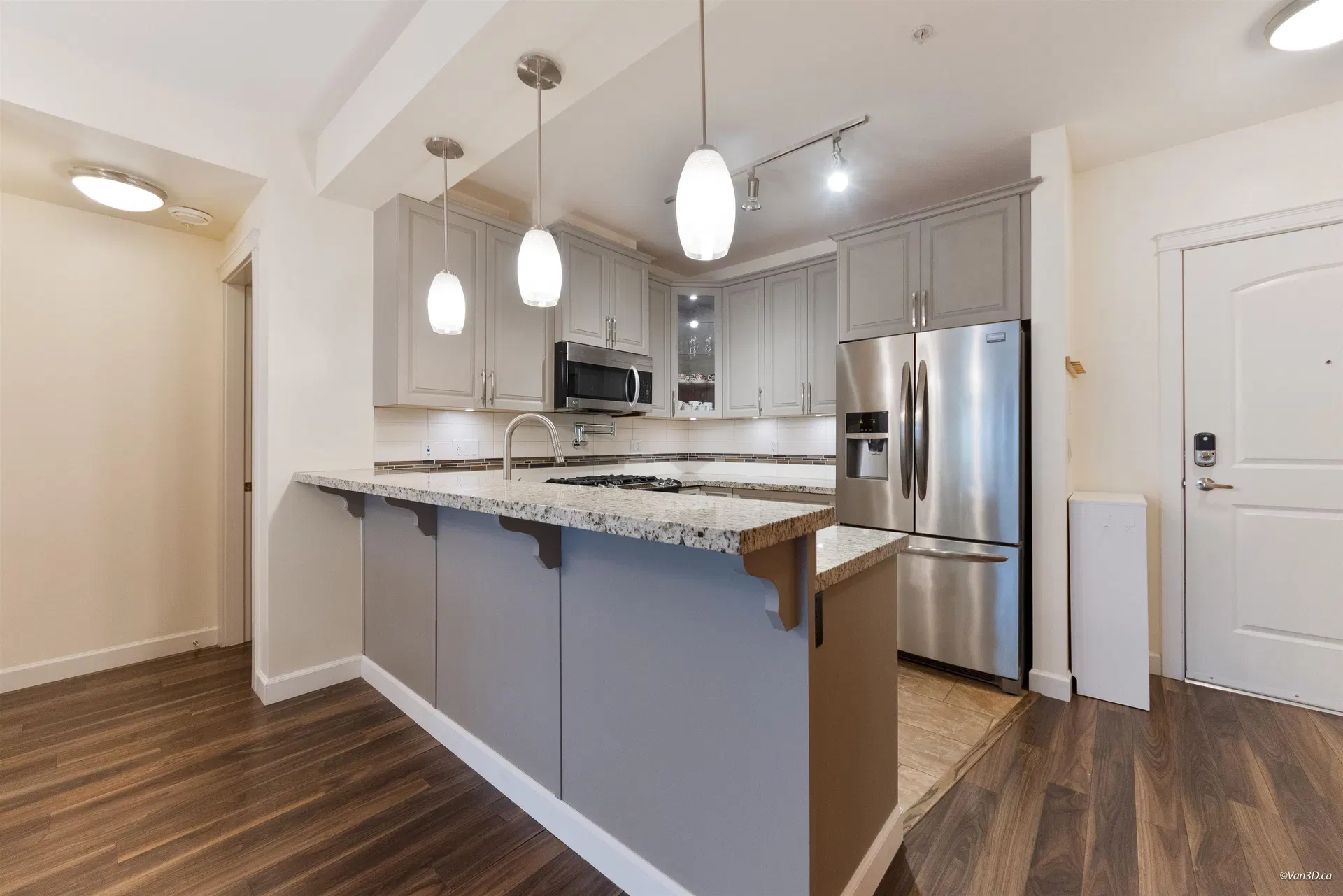 Photo 4 of 31 at #316 – 8157 207 Street