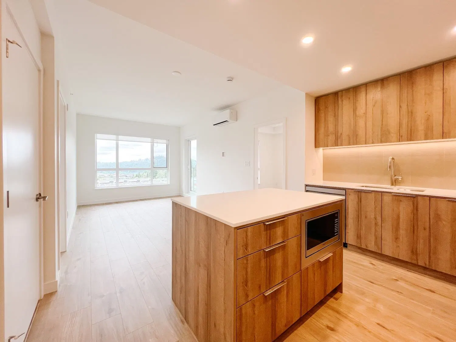 Photo 3 of 30 at #607 – 3596 Malsum Drive
