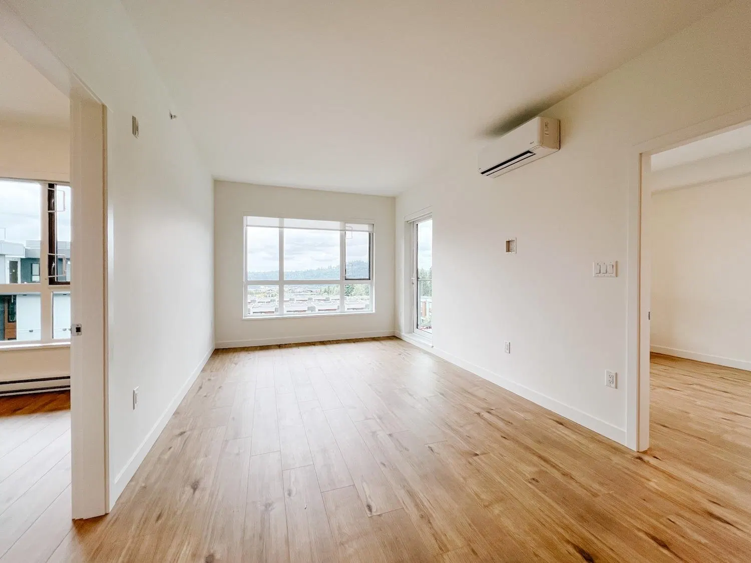 Photo 5 of 30 at #607 – 3596 Malsum Drive