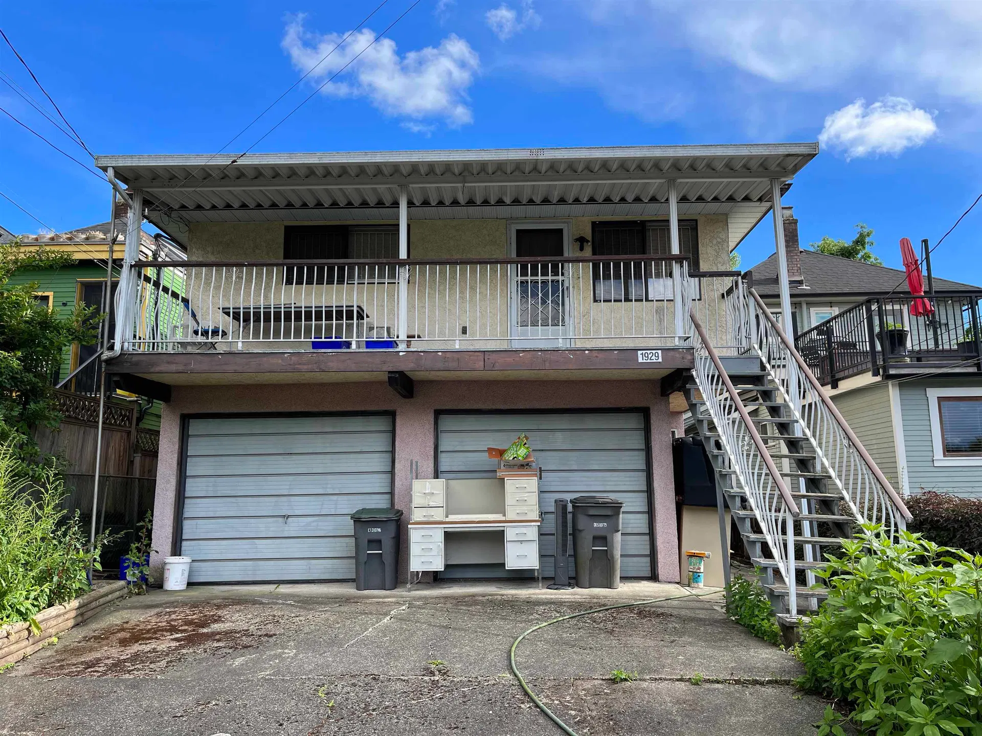 Photo 3 of 14 at 1929 E 6th Avenue