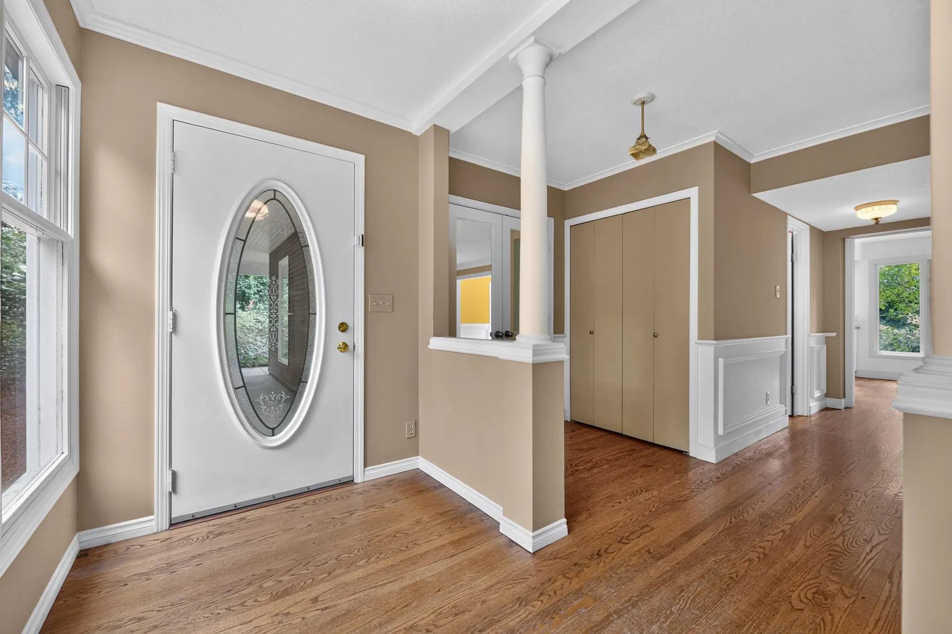 Photo 4 of 22 at 2555 128 Street