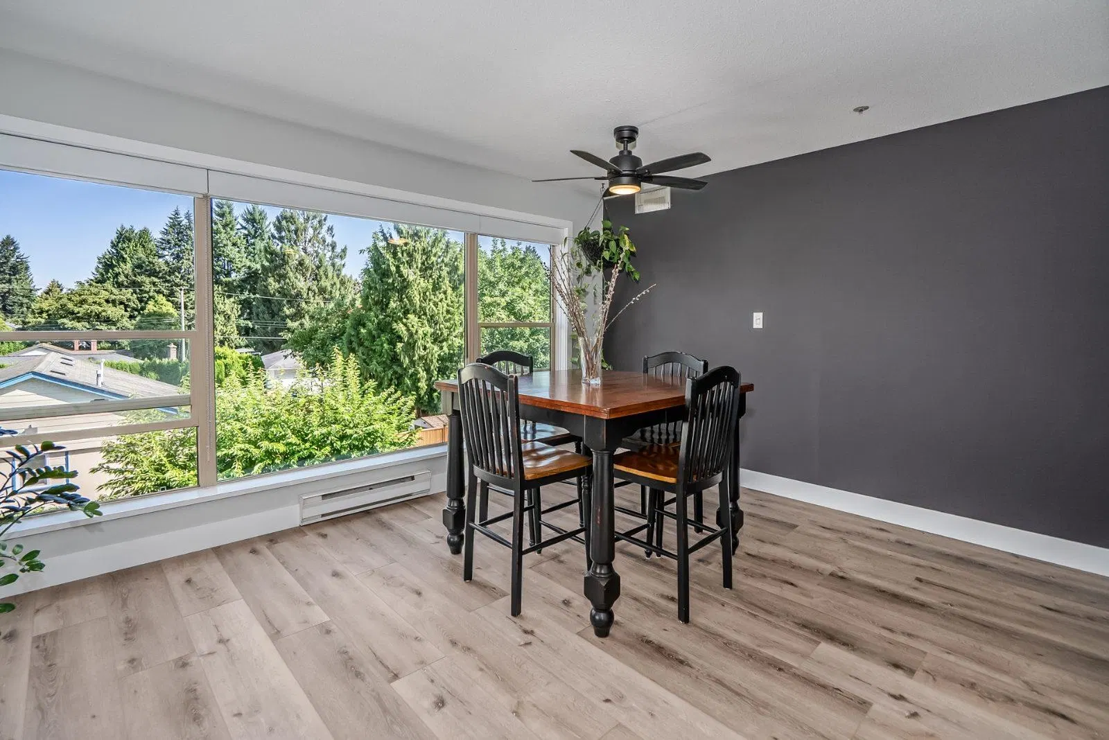 Photo 4 of 37 at #304 – 33731 Marshall Road