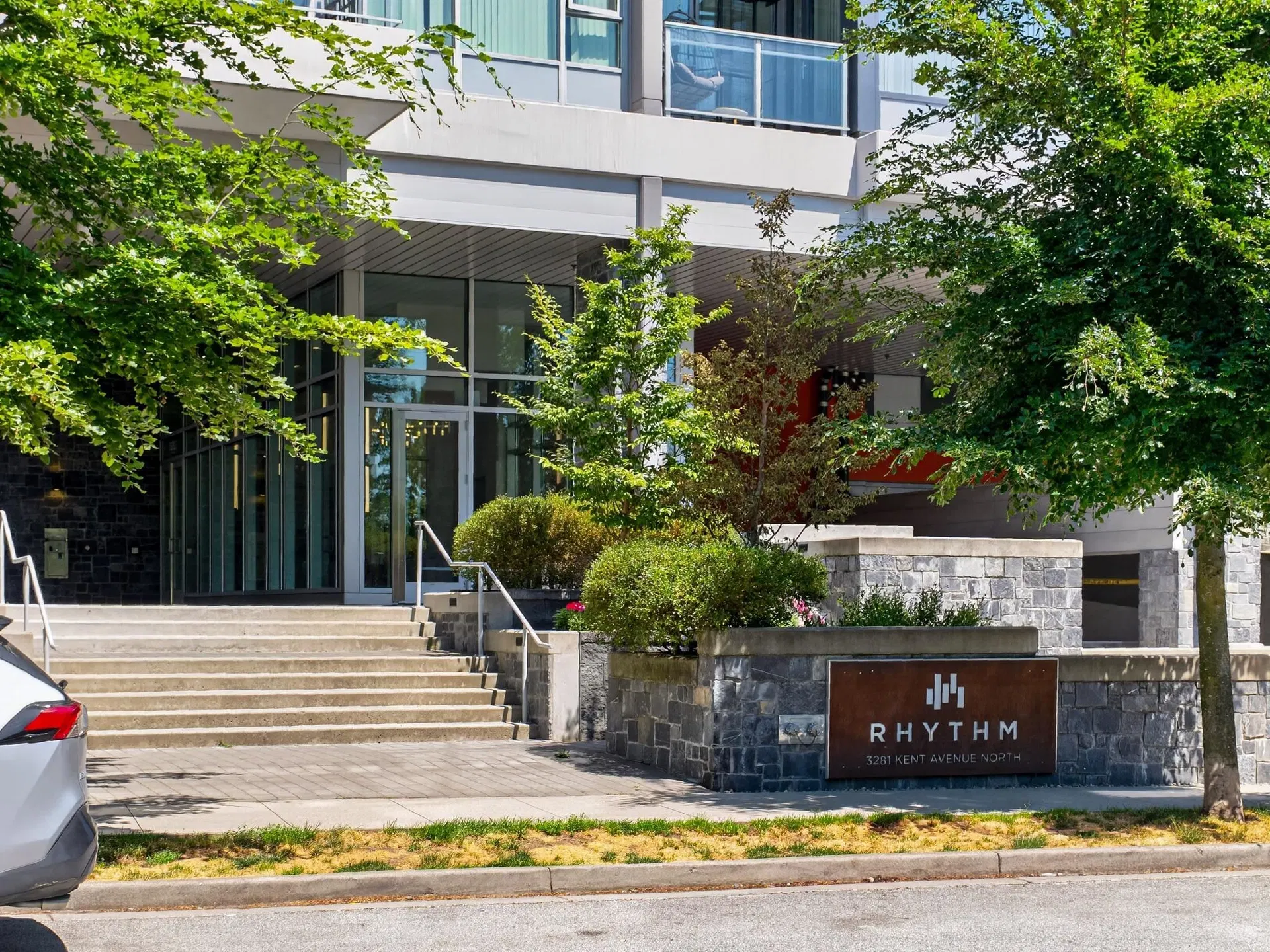 Photo 4 of 25 at #305 – 3281 E Kent Avenue North