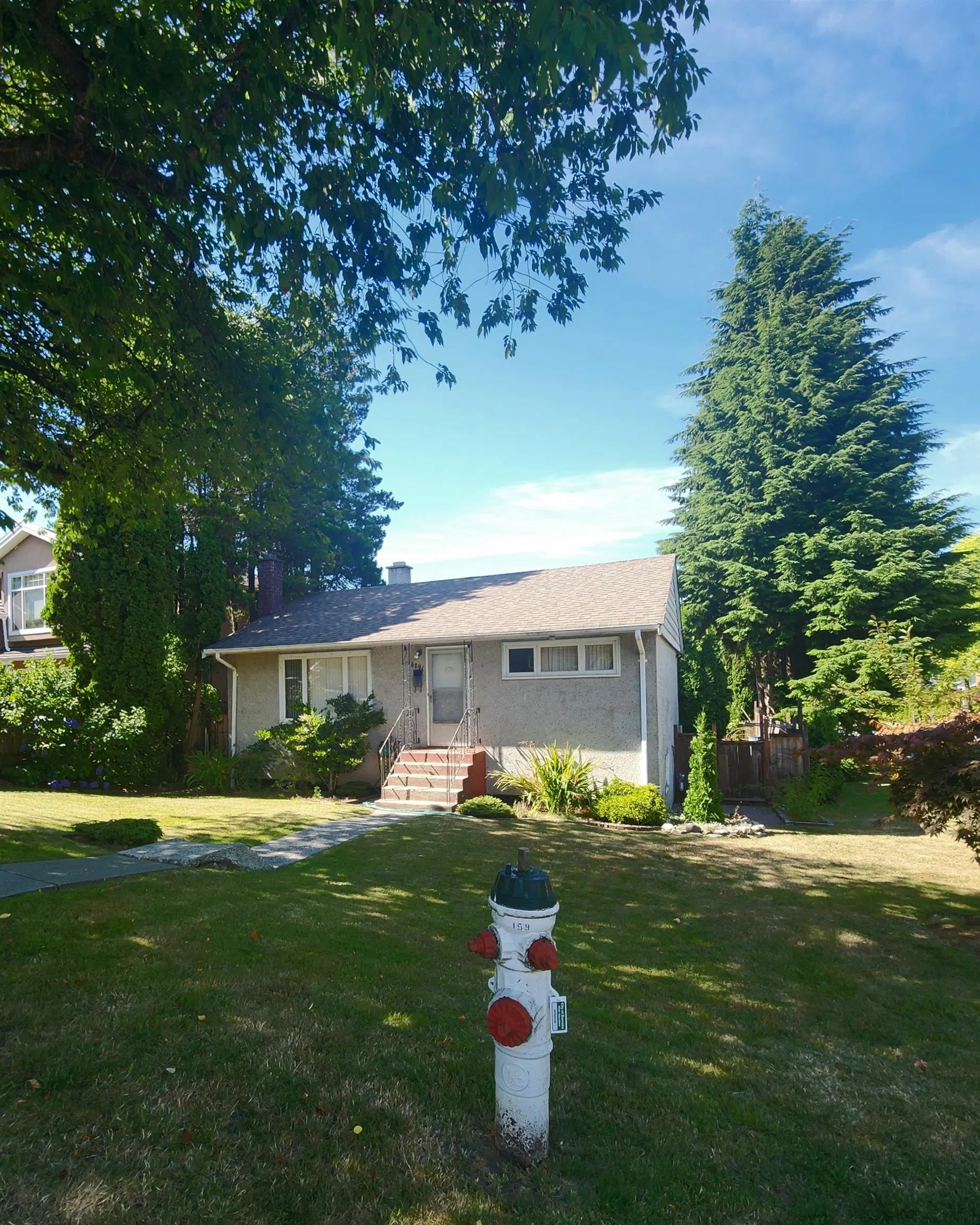 Photo 3 of 15 at 6291 Dickens Street