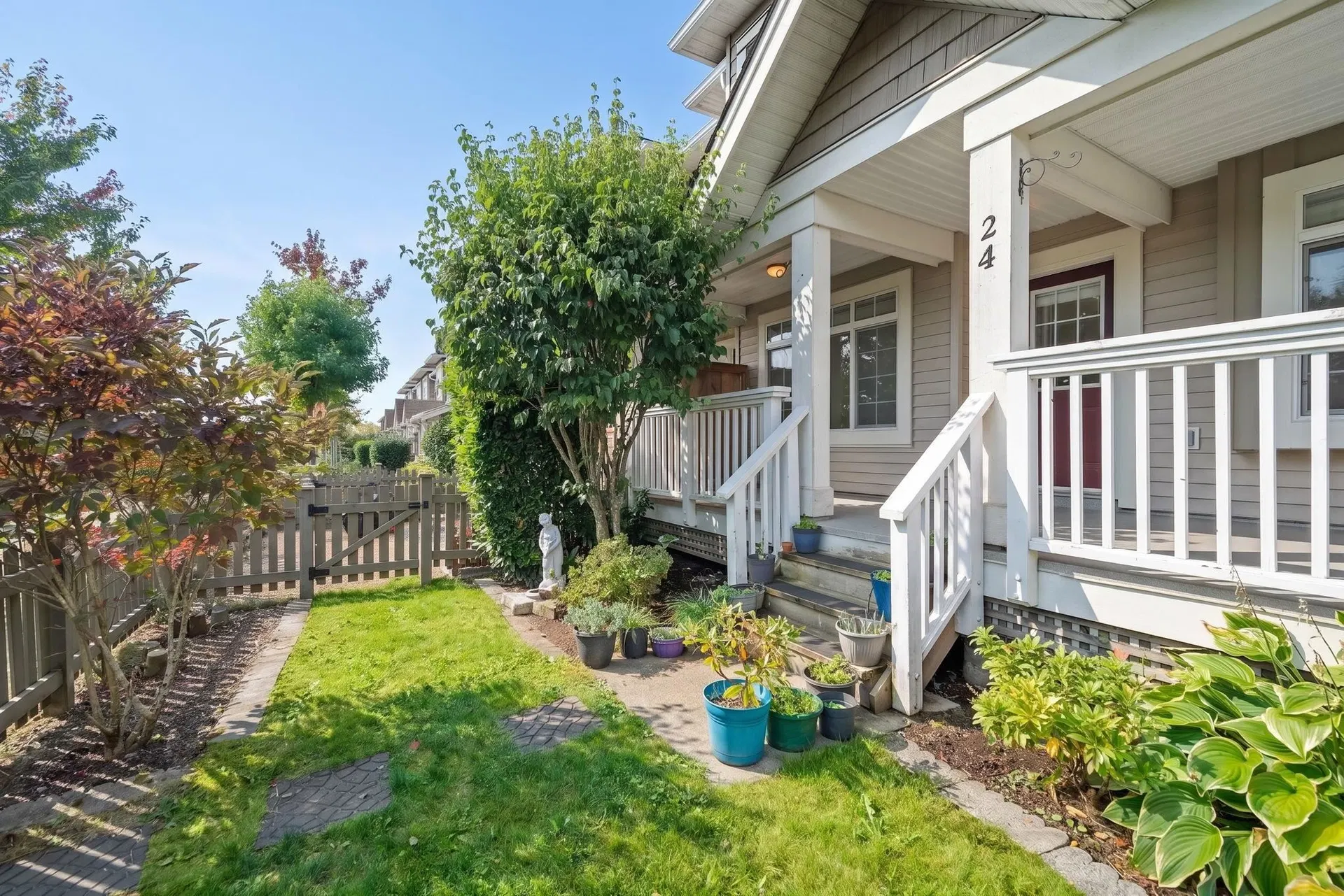 Photo 5 of 40 at #24 – 6852 193 Street