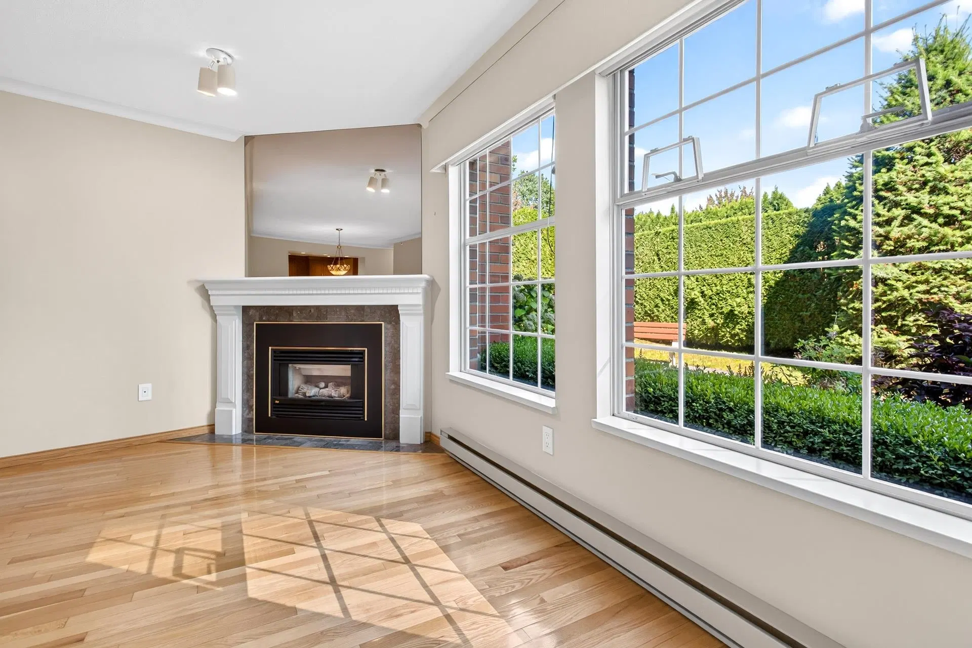 Photo 5 of 38 at #103 – 2973 Burlington Drive