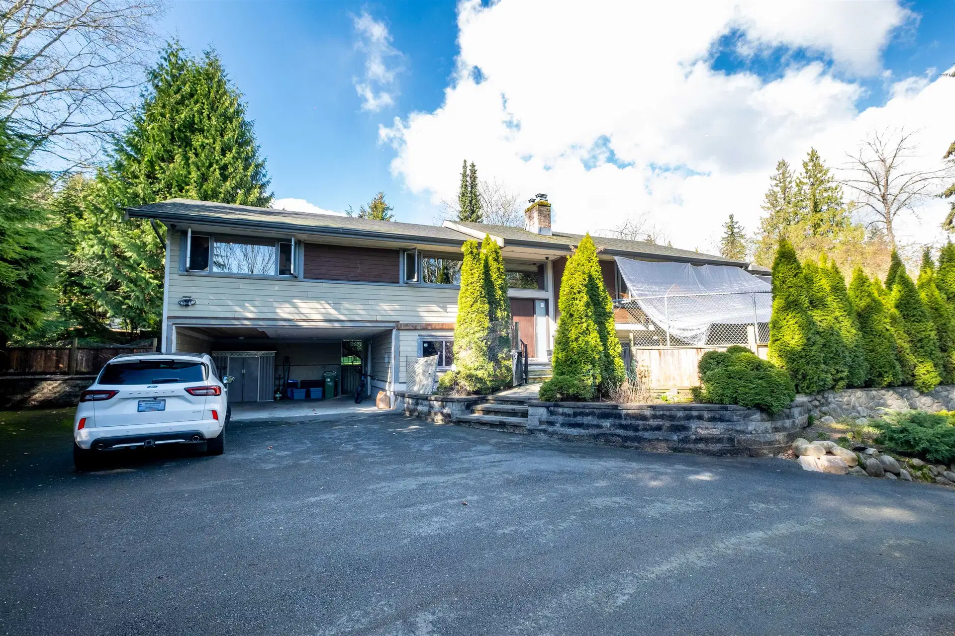1329 Appin Road