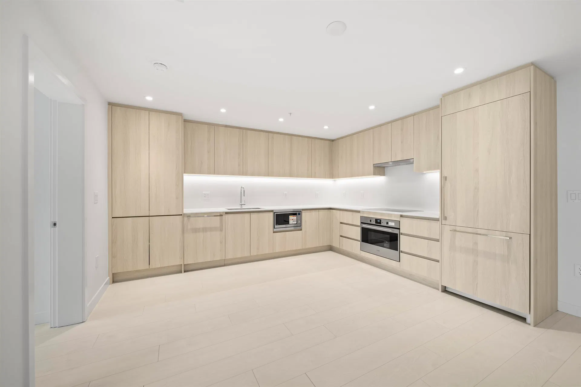 Photo 4 of 39 at #111 – 4928 Quebec Street