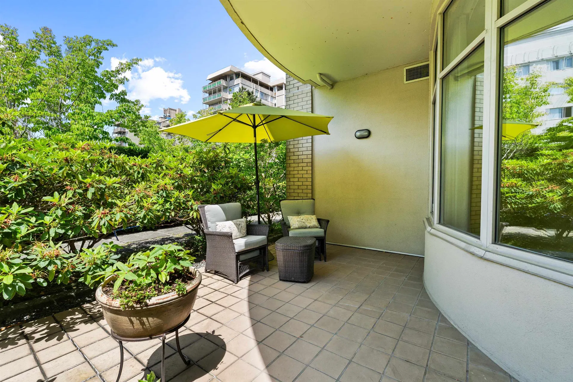 Photo 3 of 36 at #102 – 5850 Balsam Street