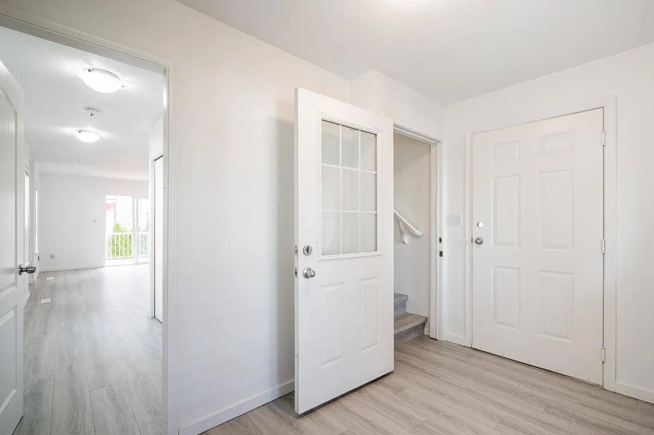 Photo 5 of 40 at 9570A Hazel Street