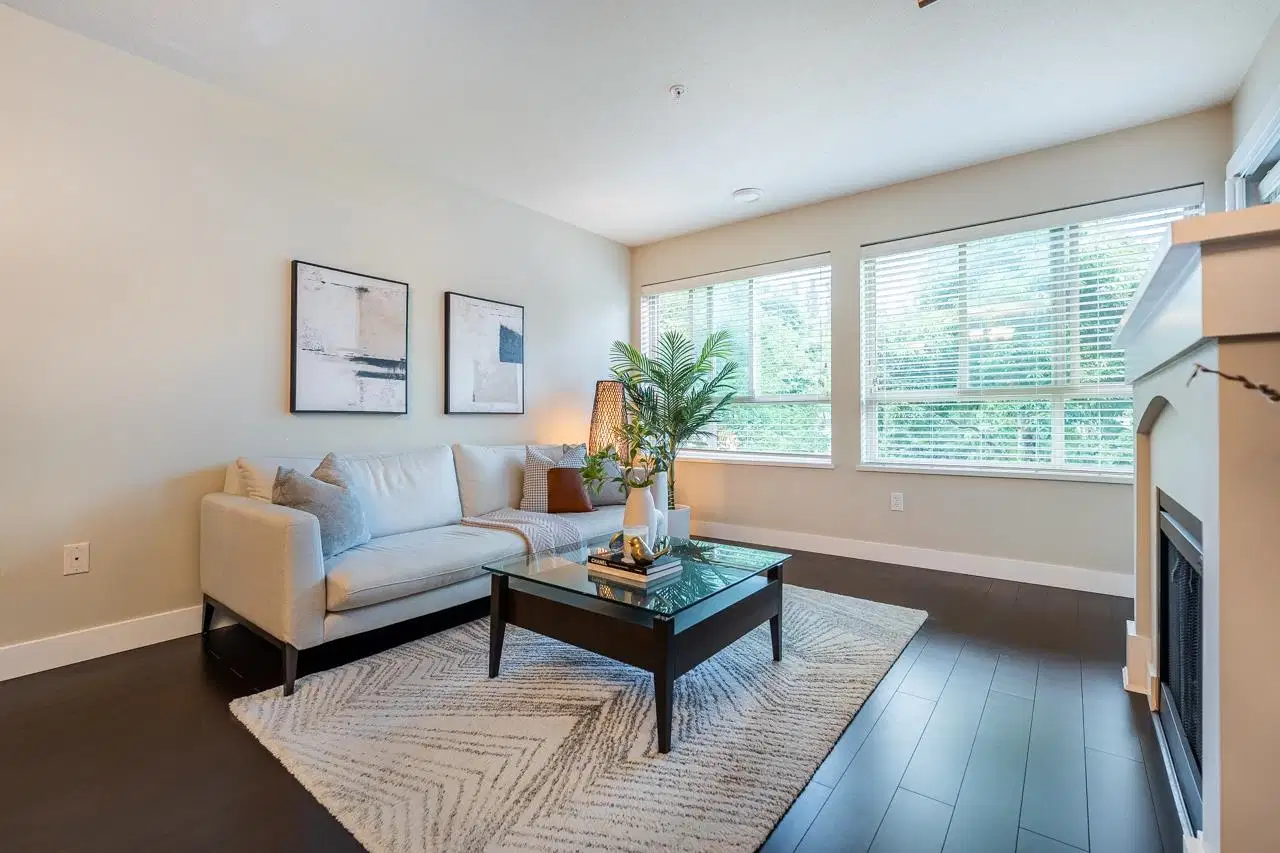 #302 – 3110 Dayanee Springs Boulevard