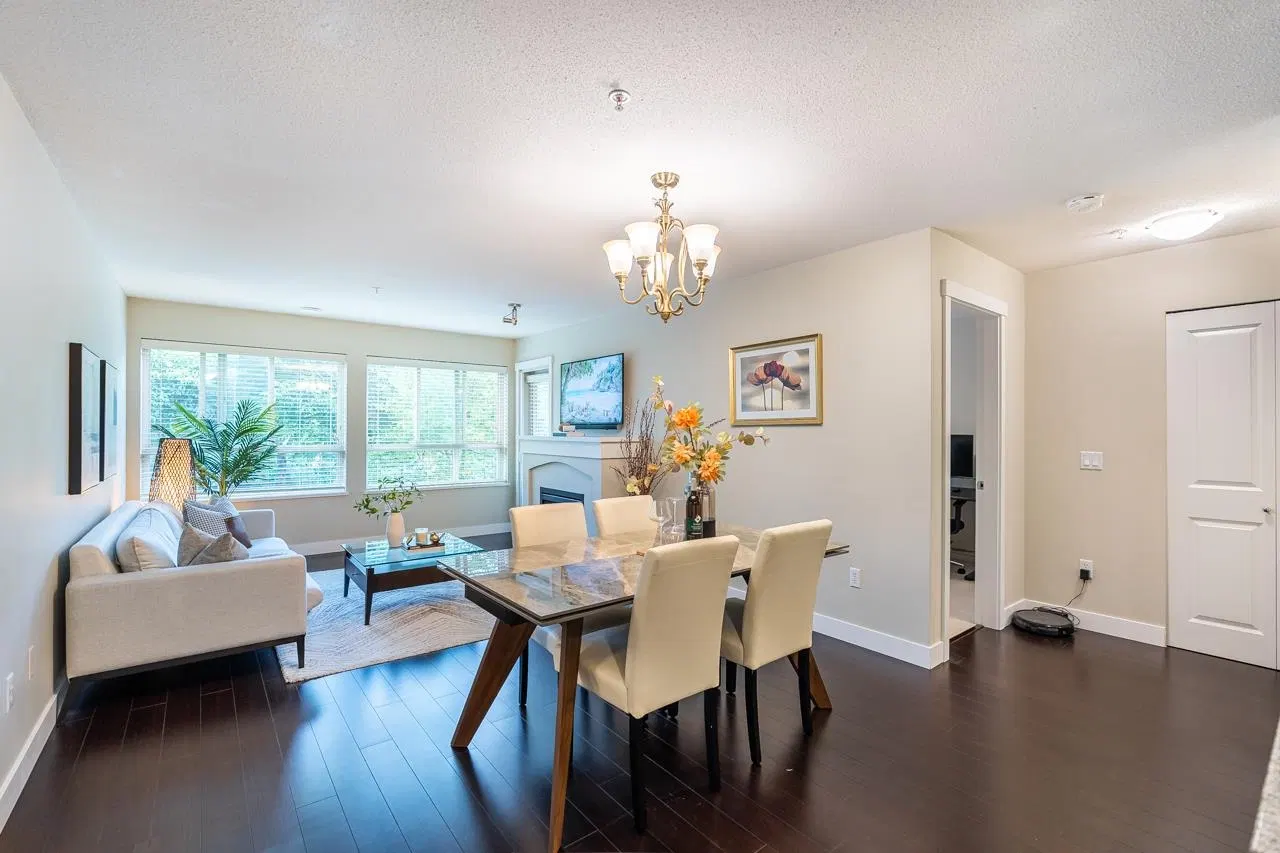 Photo 4 of 33 at #302 – 3110 Dayanee Springs Boulevard
