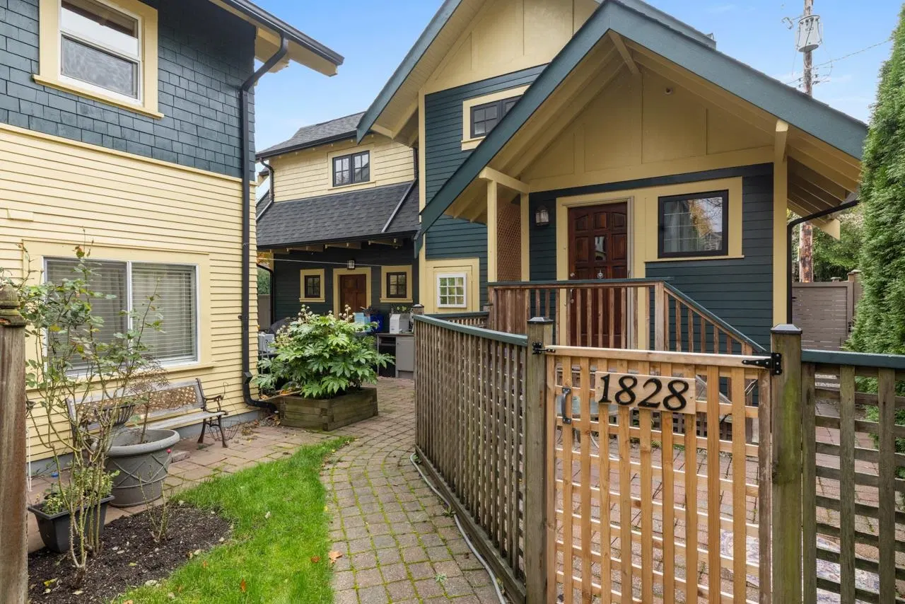 Photo 3 of 40 at 1820 W 11th Avenue