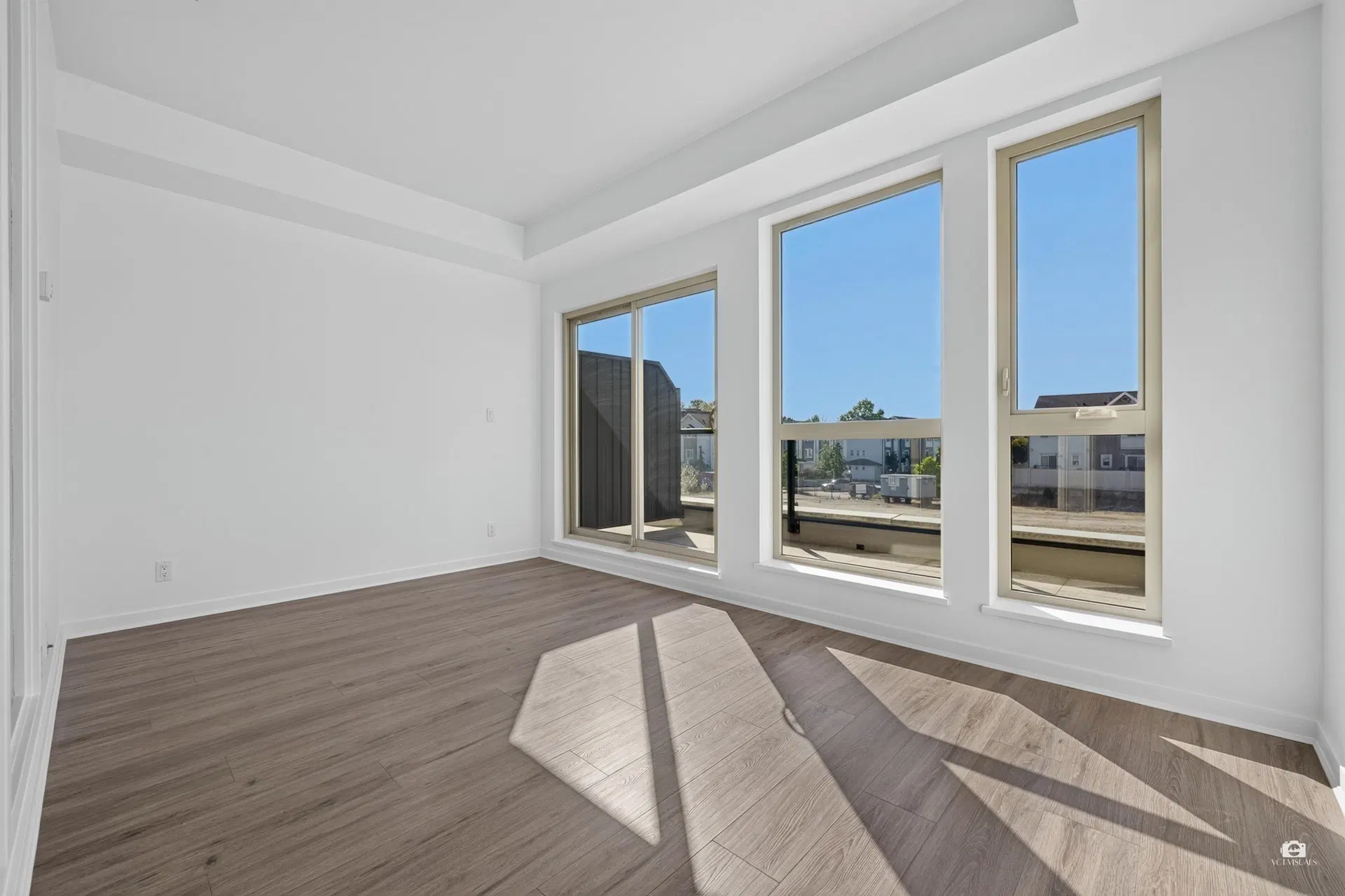 Photo 4 of 20 at #261 – 4099 Stolberg Street