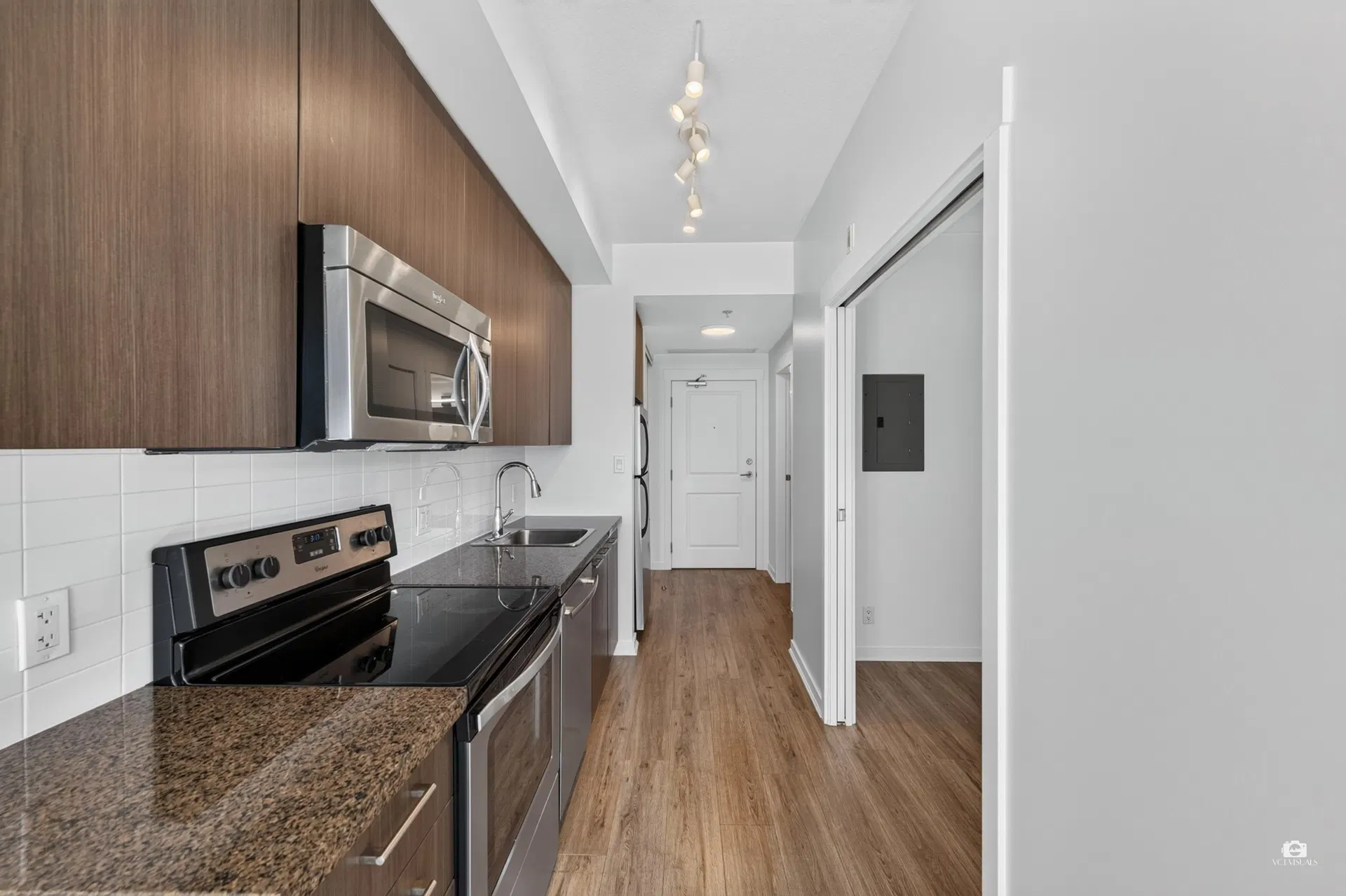 Photo 5 of 20 at #261 – 4099 Stolberg Street