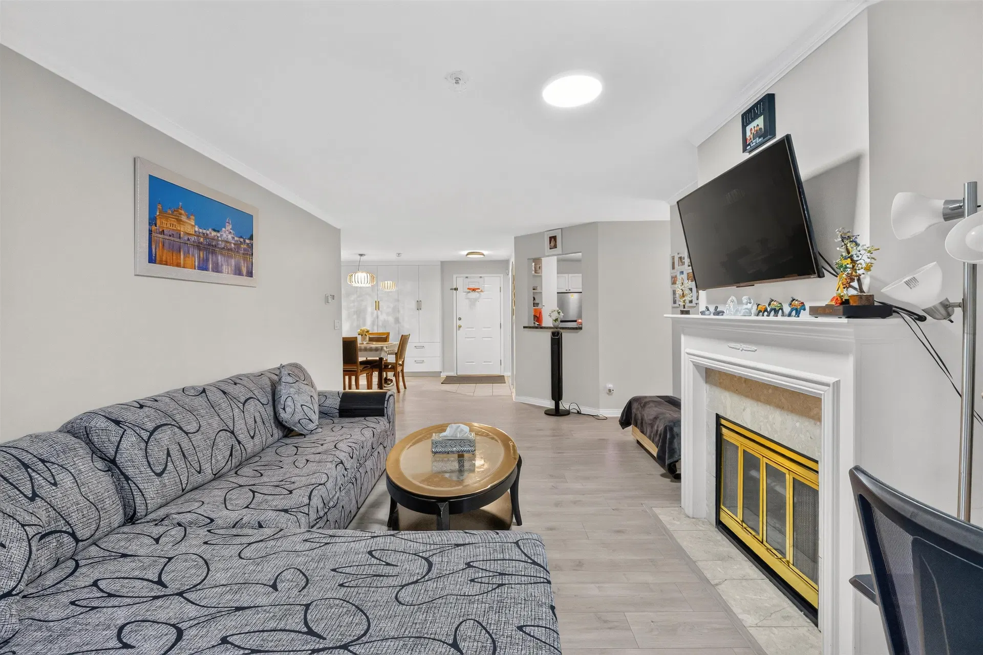 Photo 5 of 21 at #215 – 7151 121 Street