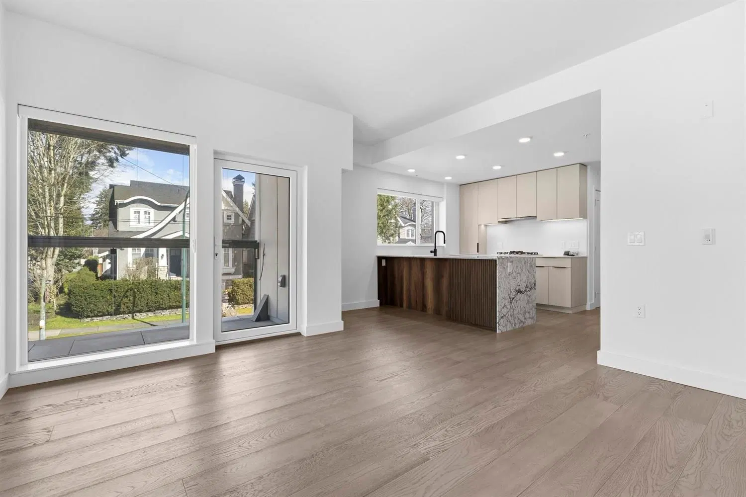 Photo 1 of 22 at #201 – 3590 W 39th Avenue