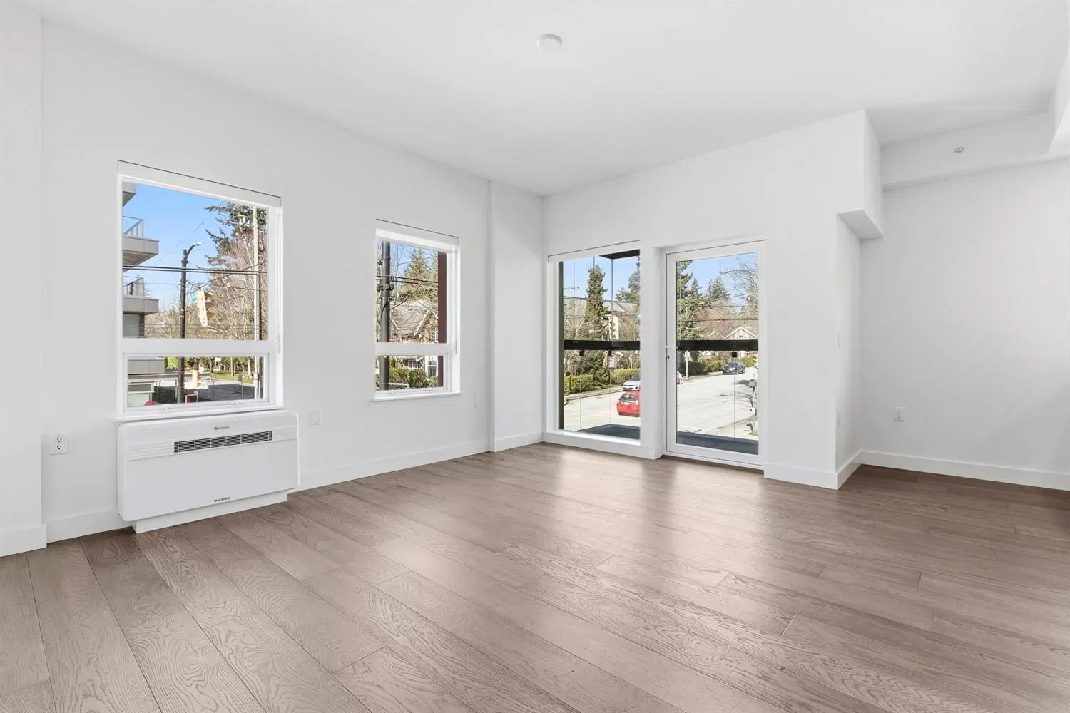 Photo 2 of 22 at #201 – 3590 W 39th Avenue
