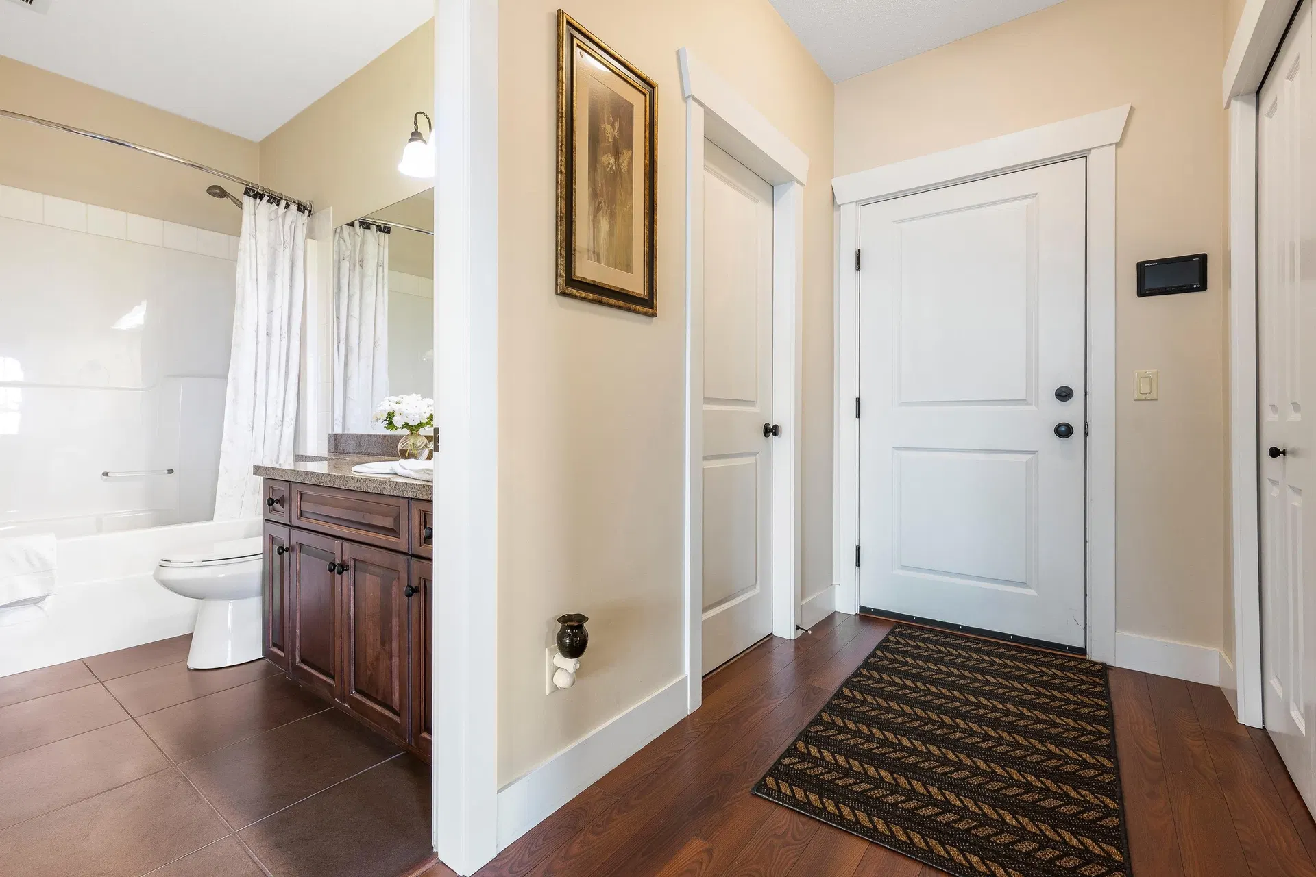 Photo 4 of 31 at #412 – 45893 Chesterfield Avenue