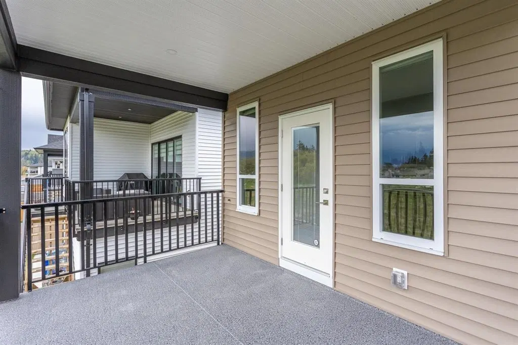 Photo 5 of 31 at 9237 Sitka Place