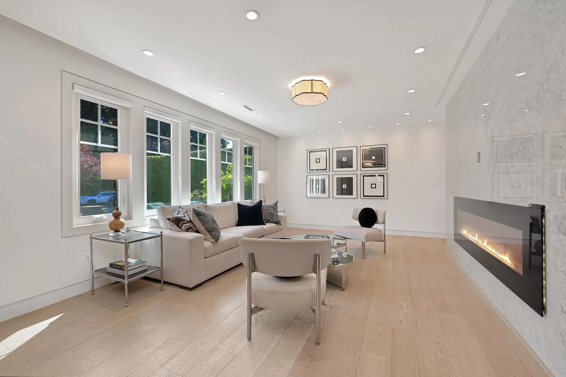Photo 4 of 34 at 1407 W 33rd Avenue