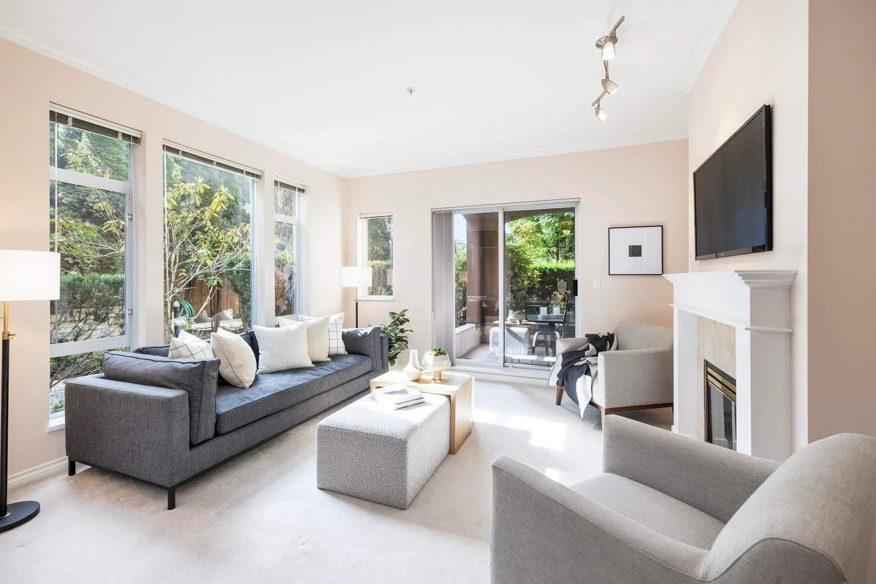 Photo 1 of 39 at #206 – 678 W Queens Road