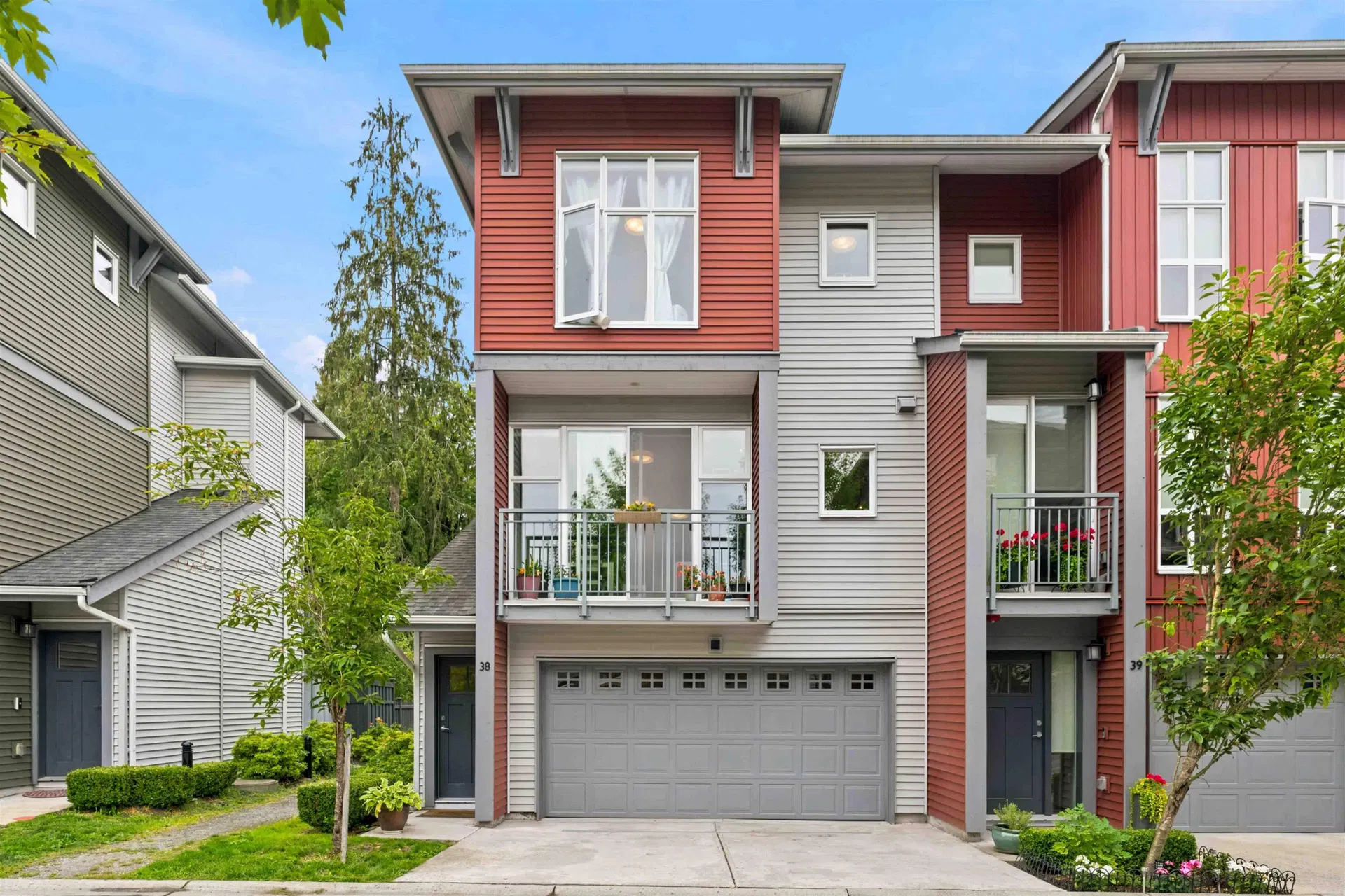 Photo 1 of 39 at #38 – 24076 112 Avenue