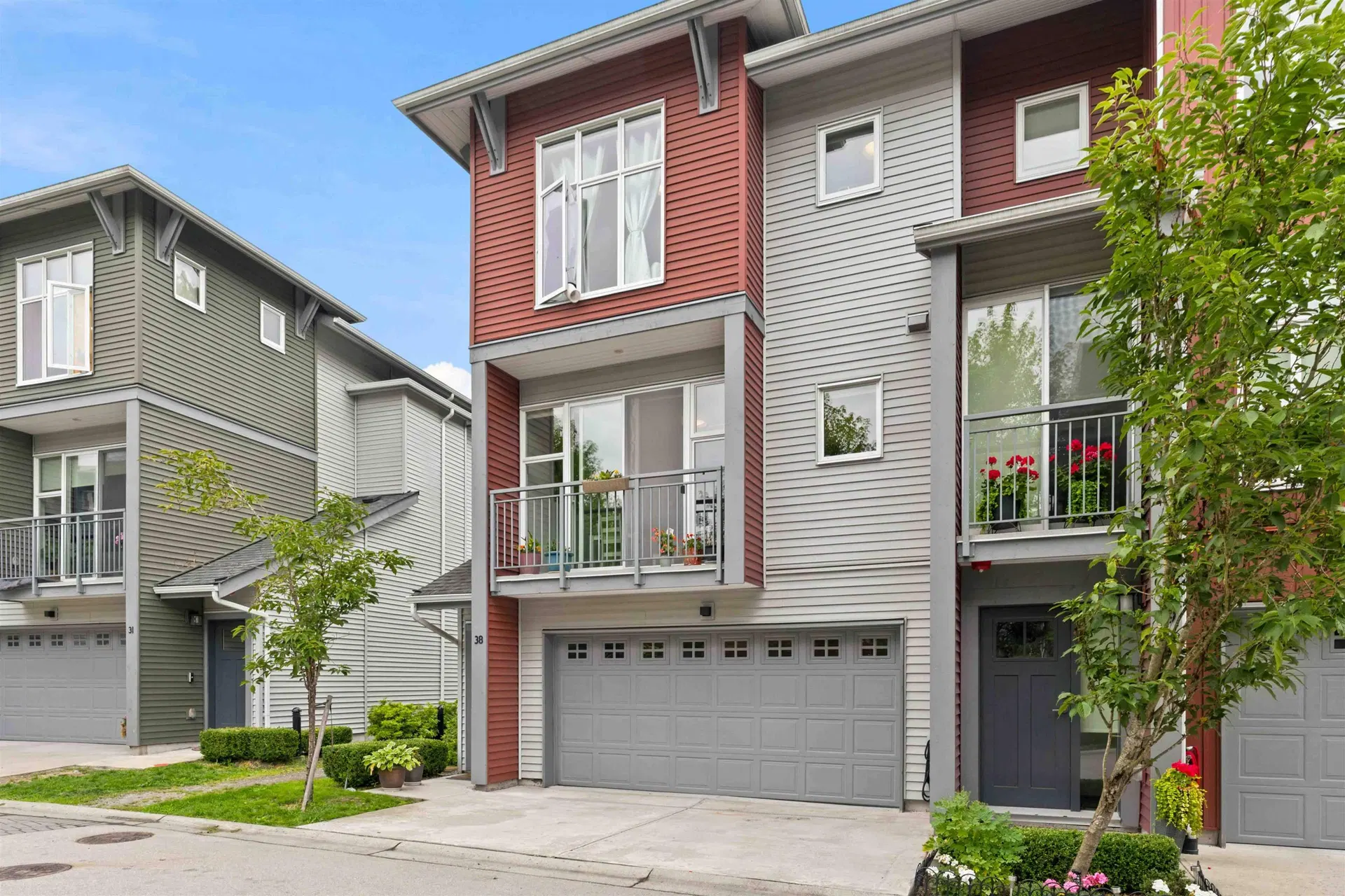 Photo 3 of 39 at #38 – 24076 112 Avenue