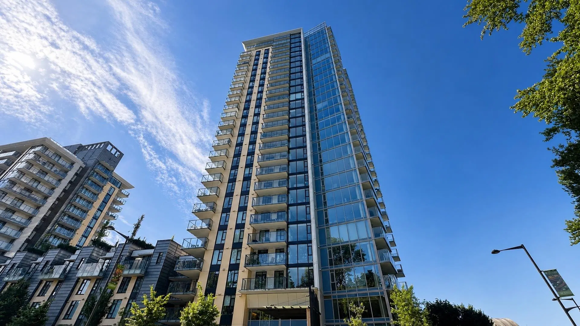 Photo 1 of 28 at #1803 – 1401 Hunter Street