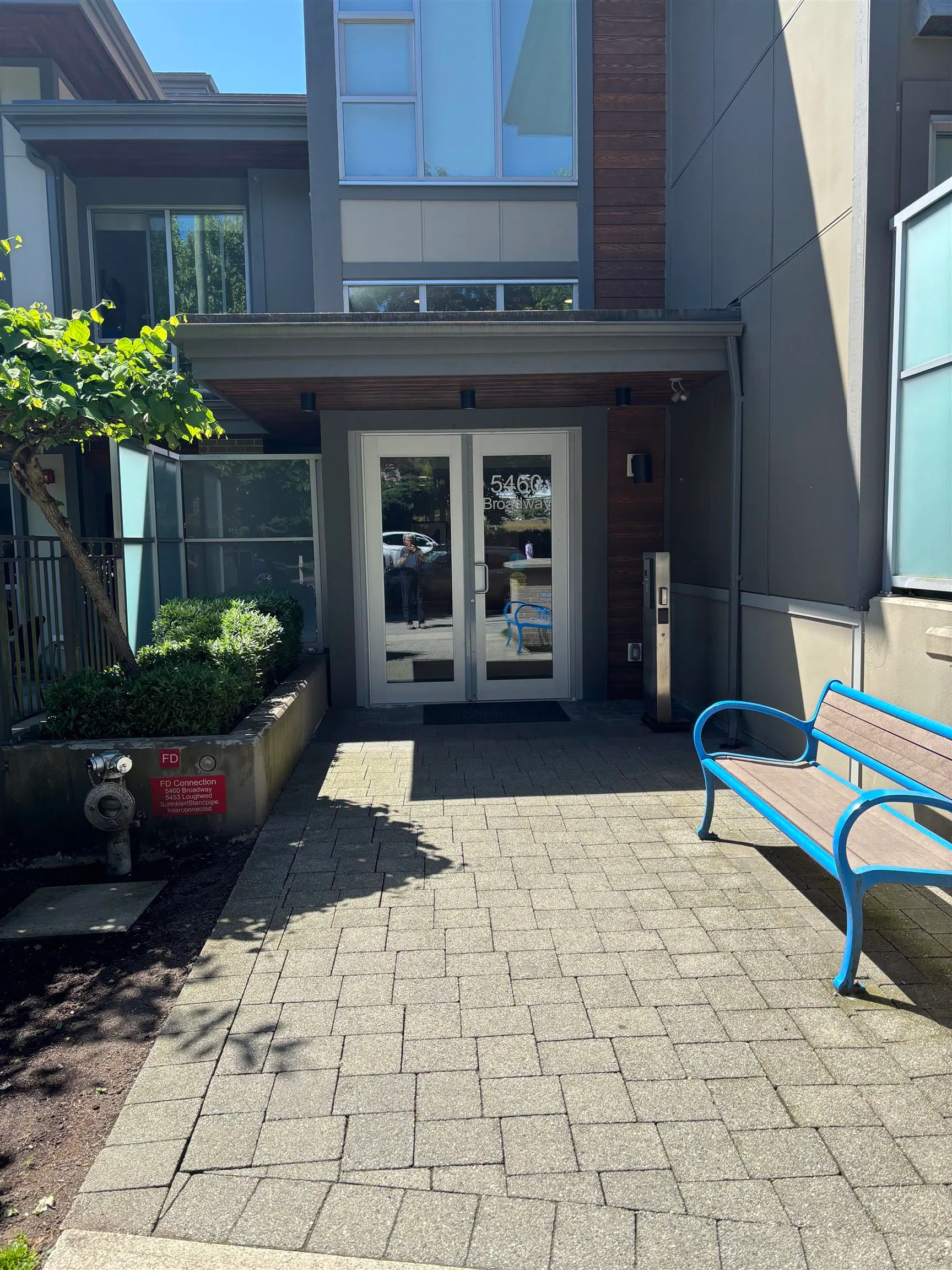 Photo 3 of 19 at #319 – 5460 Broadway