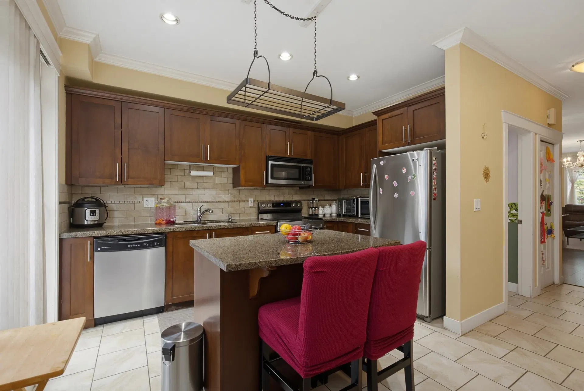 Photo 5 of 33 at #11 – 5623 Teskey Way