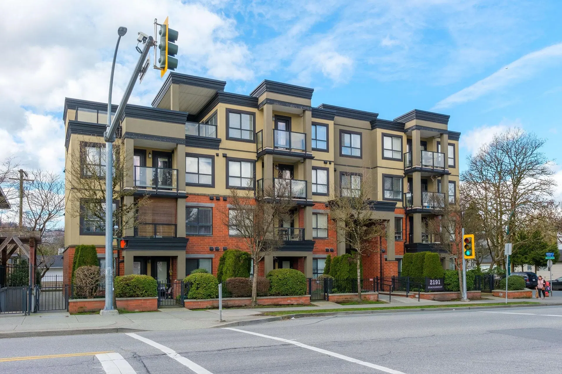 Photo 2 of 29 at #306 – 2191 Shaughnessy Street