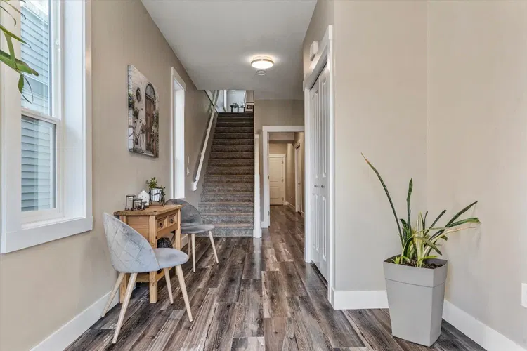Photo 4 of 37 at 46181 Second Avenue