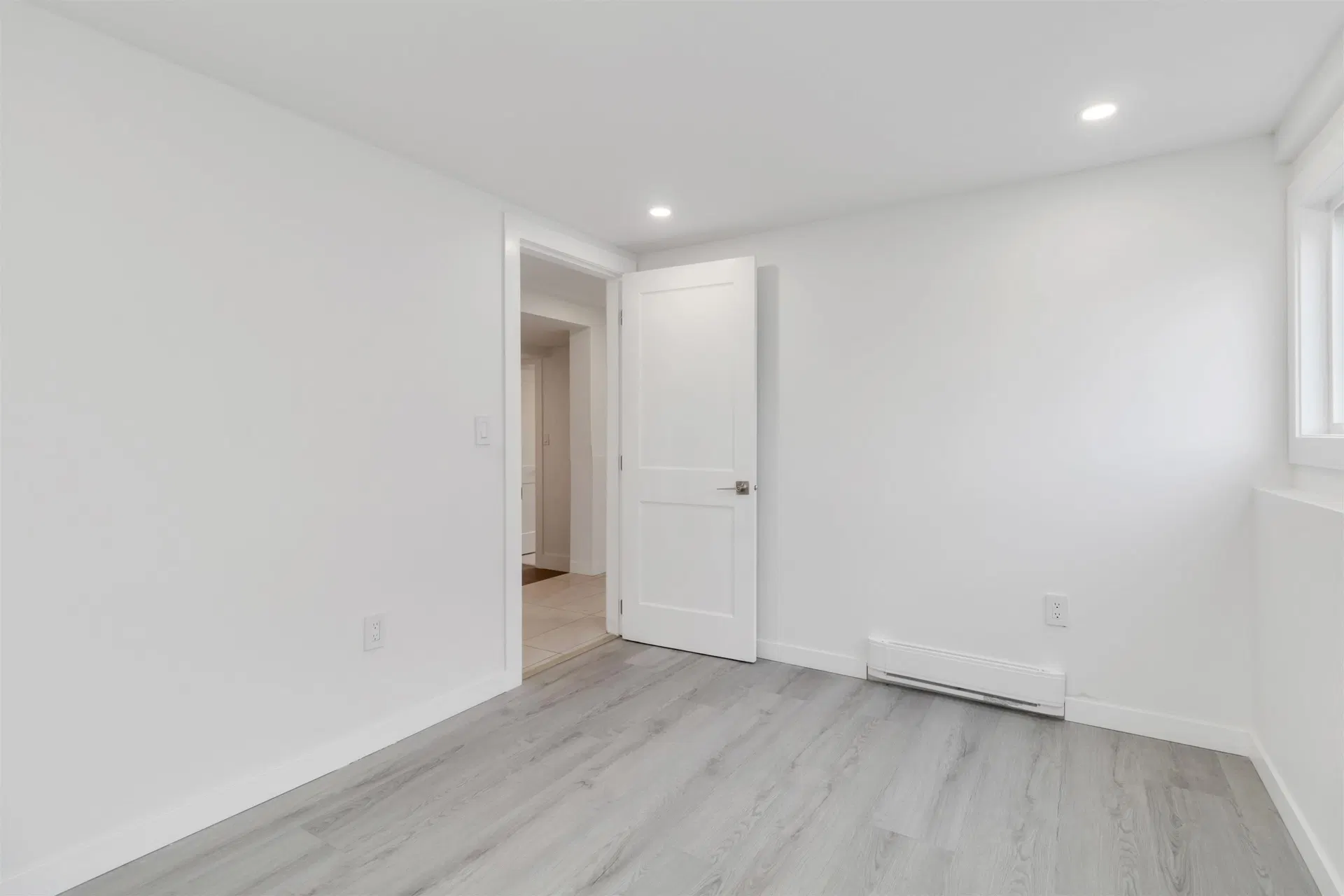 Photo 5 of 20 at 46190 Larch Avenue