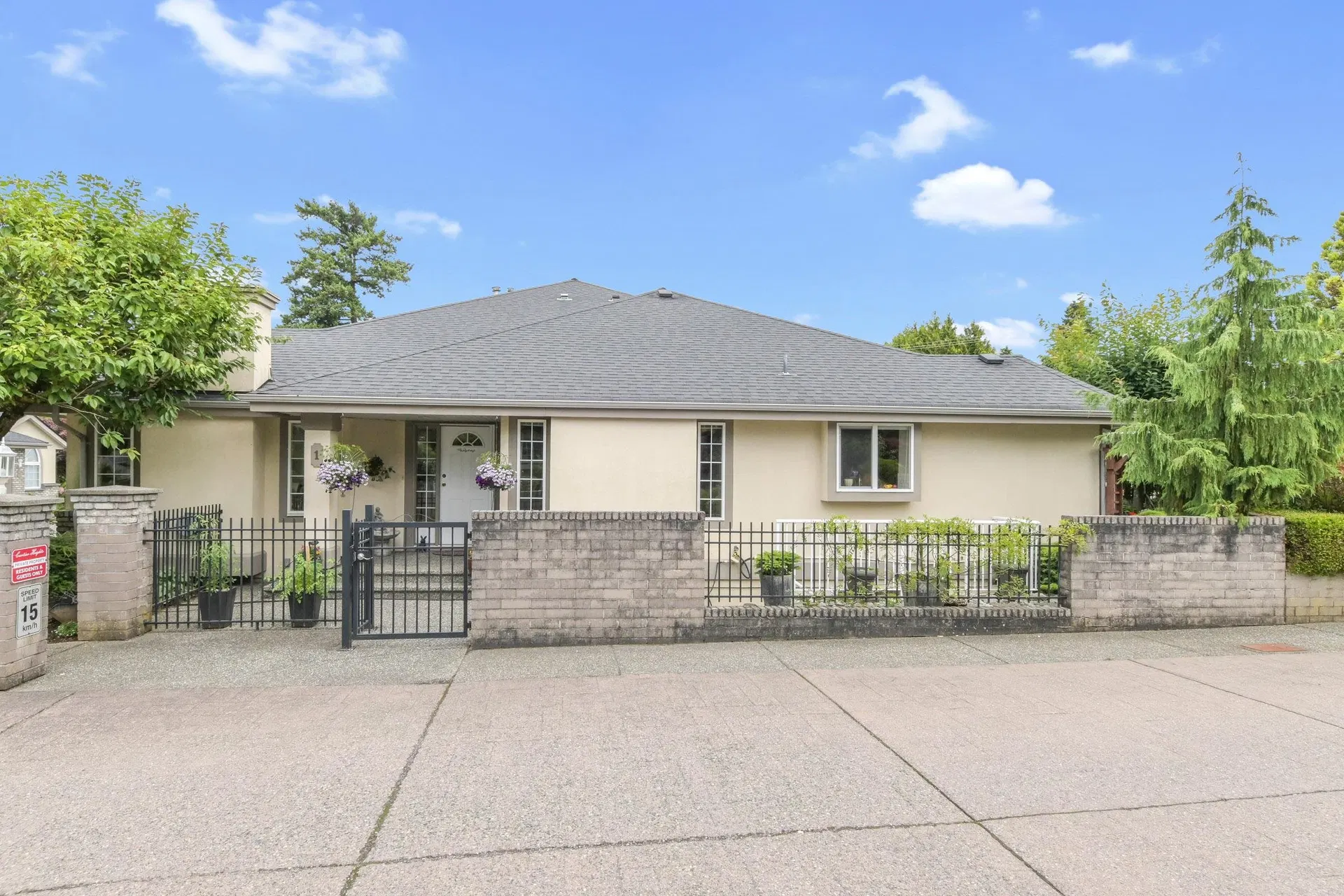 Photo 2 of 34 at #1 – 32777 Chilcotin Drive