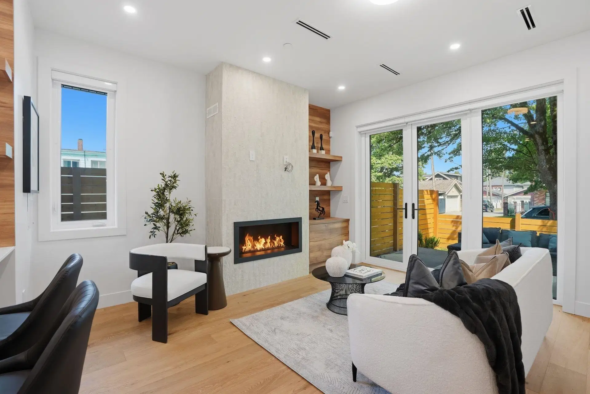 #1 – 2438 20th Avenue