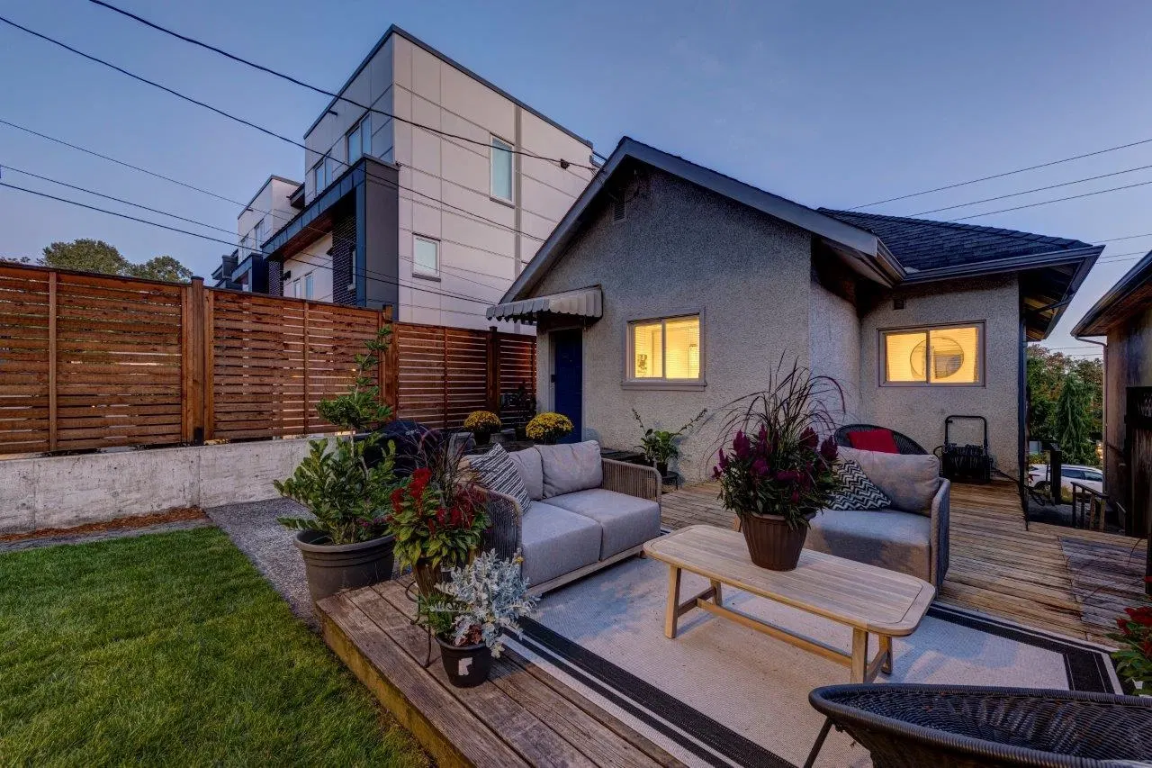 744 3rd Street