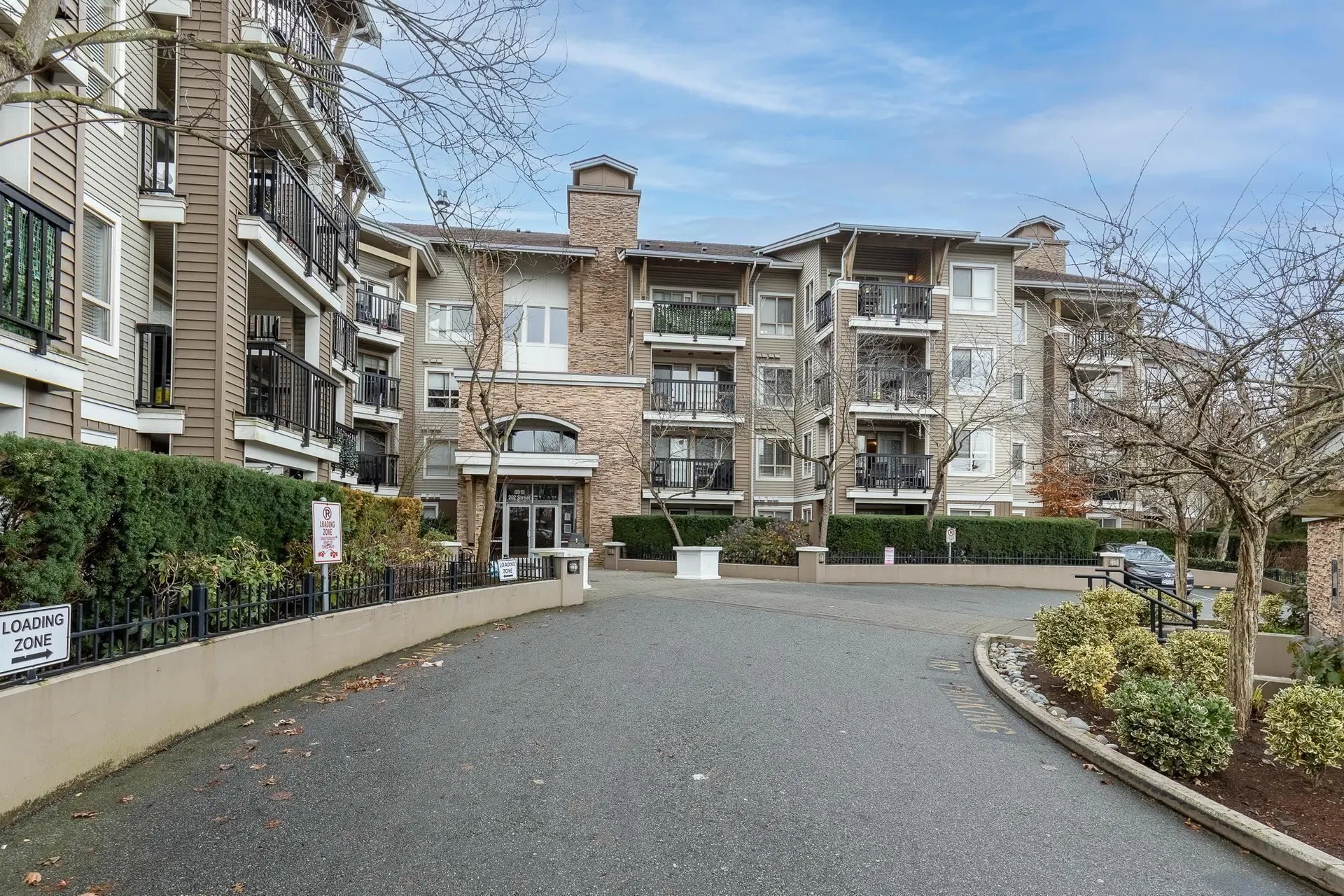 Photo 2 of 8 at #203 – 8915 202 Street