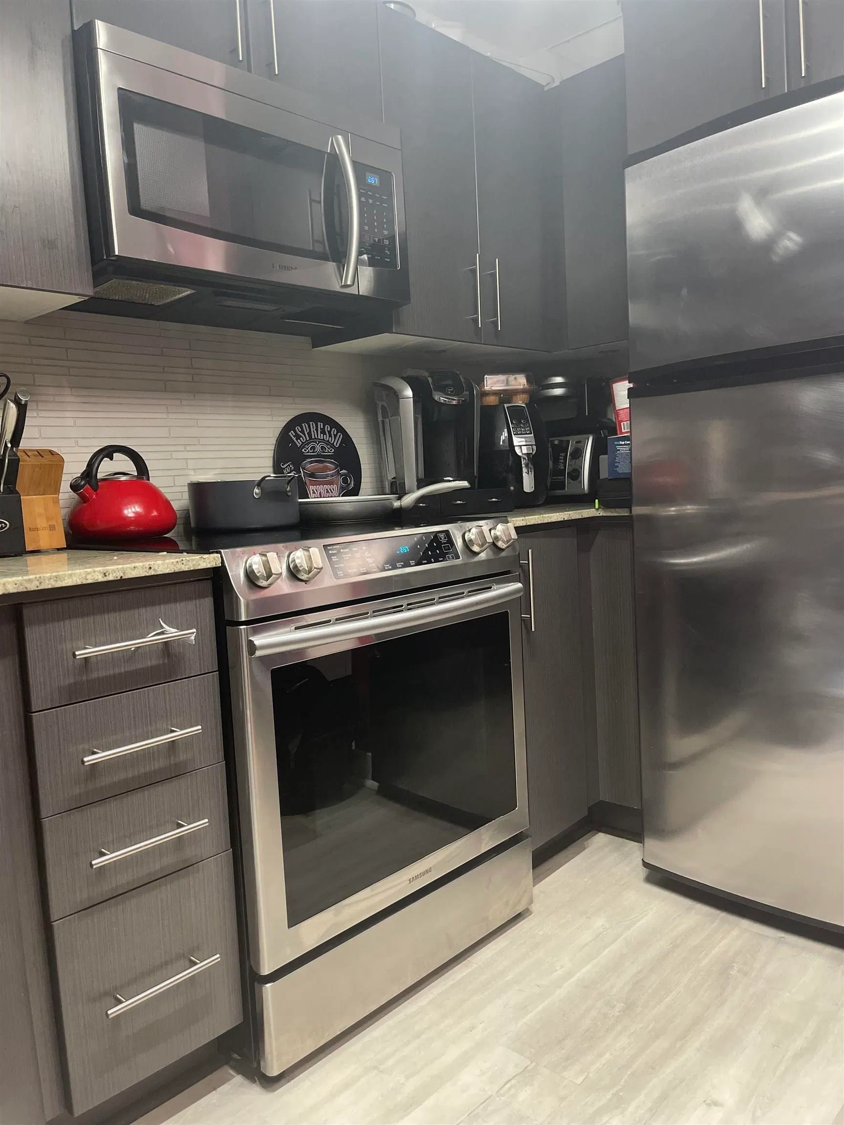 Photo 4 of 8 at #203 – 8915 202 Street